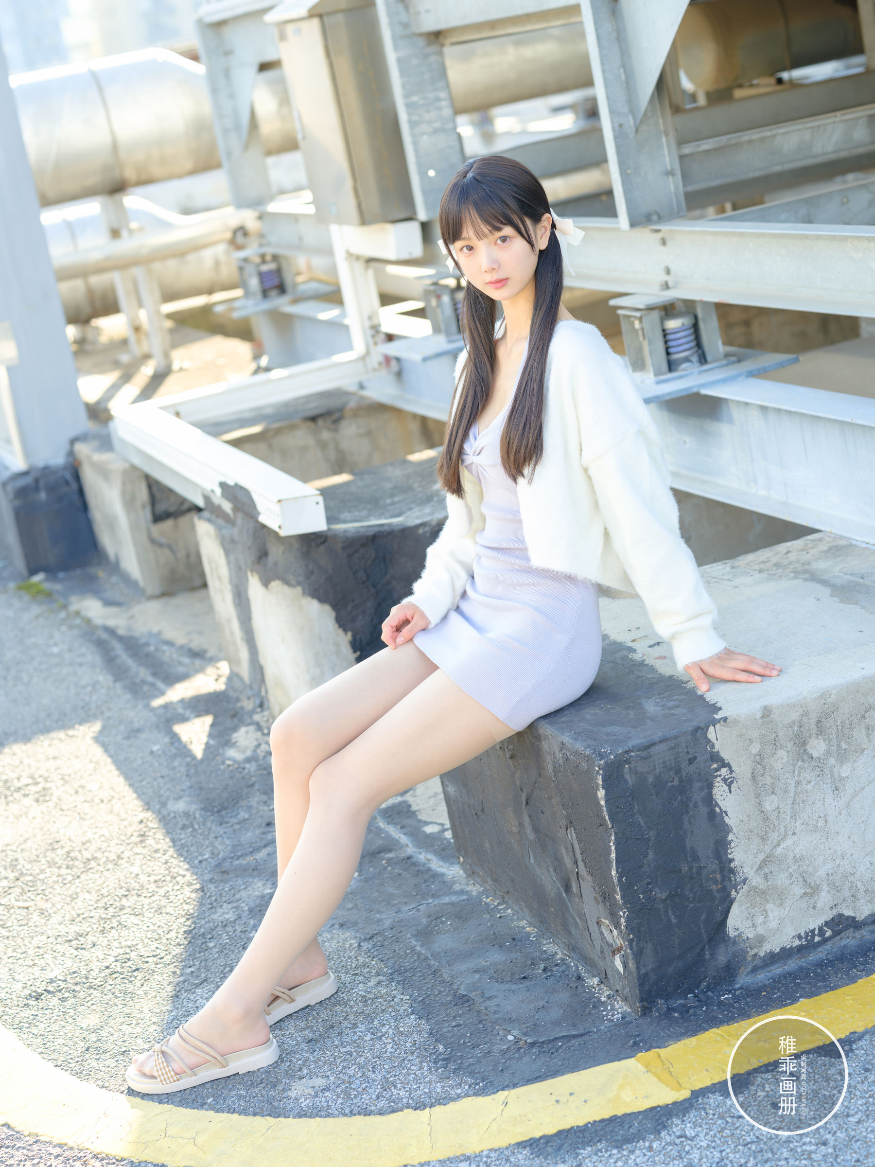 [福利COS] 柴系小乖(稚乖画册) - 夜夜 天台停车场肉丝 Lolita（83P）