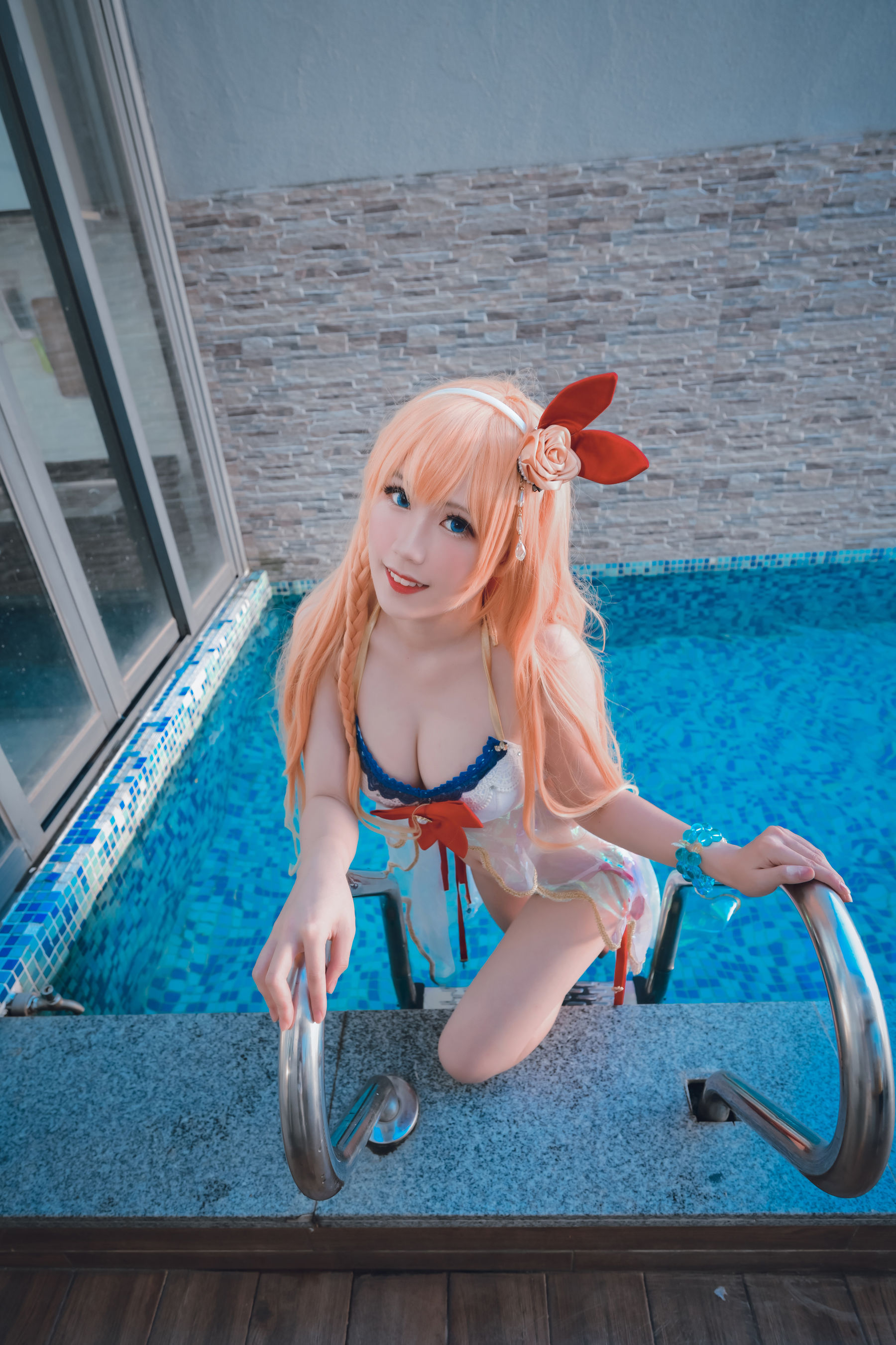 [福利COS] 流年不停_w - 佩可莉姆泳装（18P）