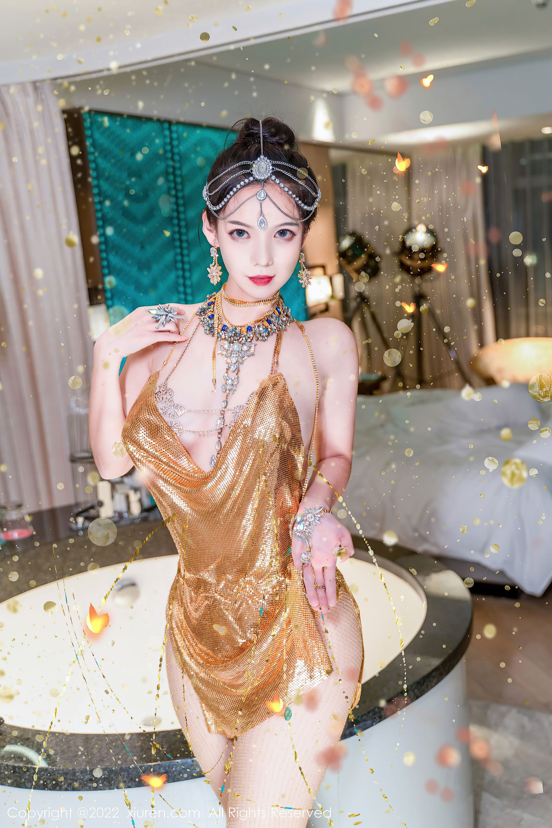 [秀人XiuRen] No.5559 大美妞儿（62P）