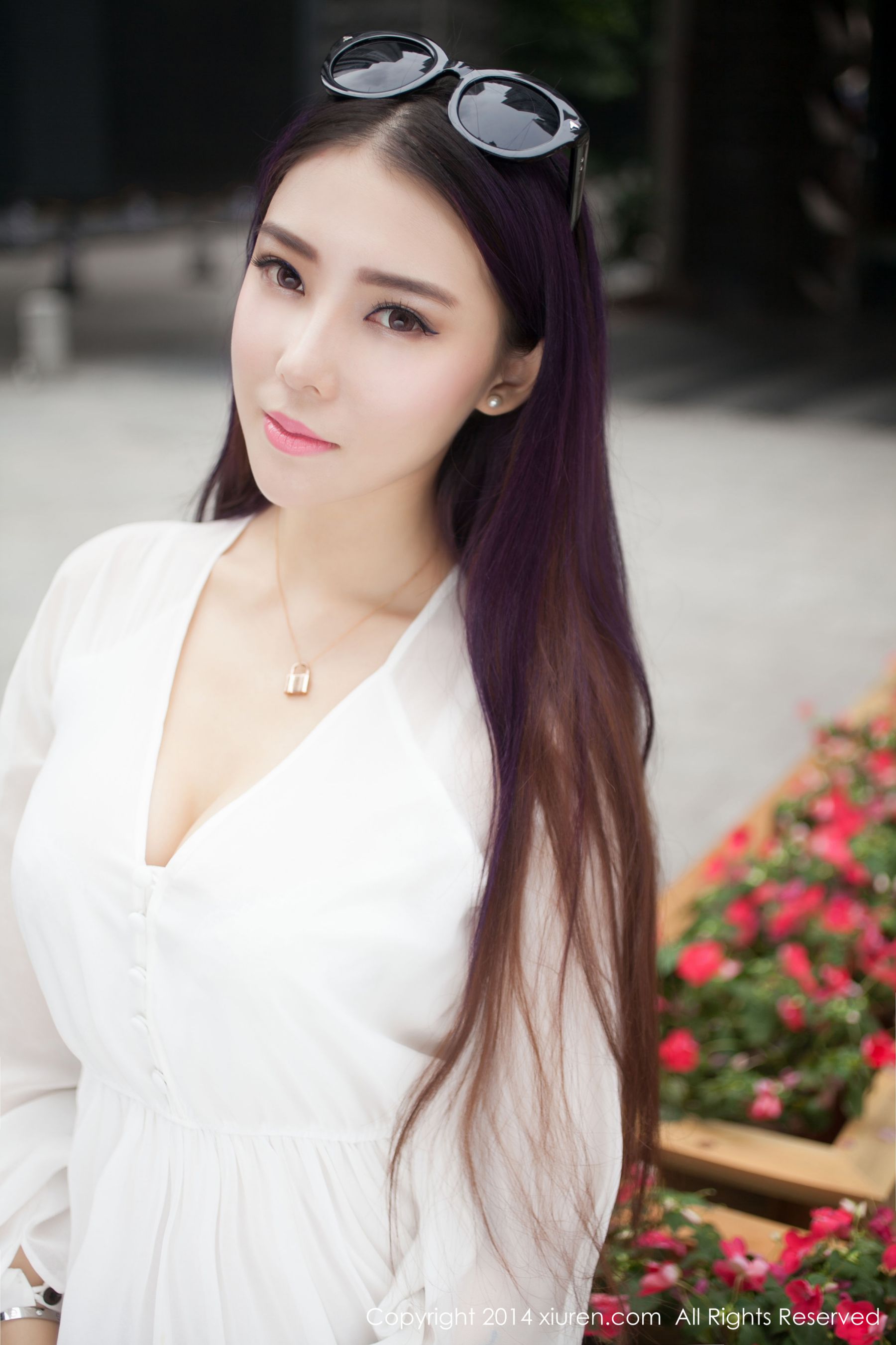 夢娜Vanessa《款款而来的特级女神》 [秀人网XiuRen] No.131（53P）