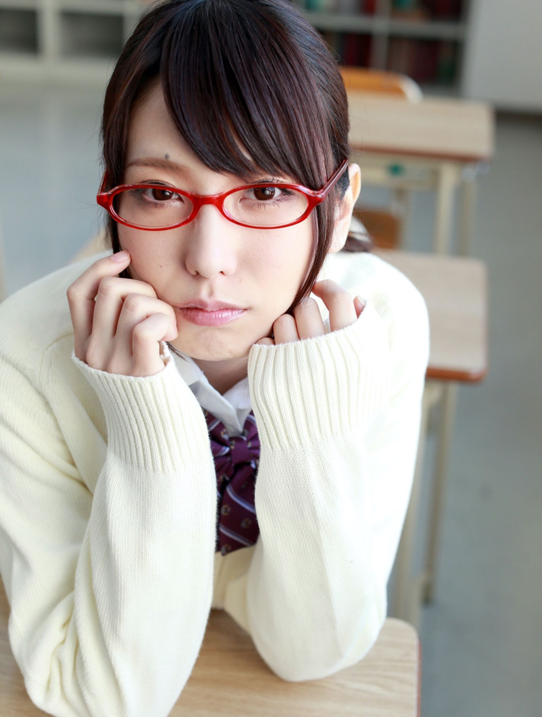 Chika Arimura 有村千佳 - 教室でイケナイコト（63P）