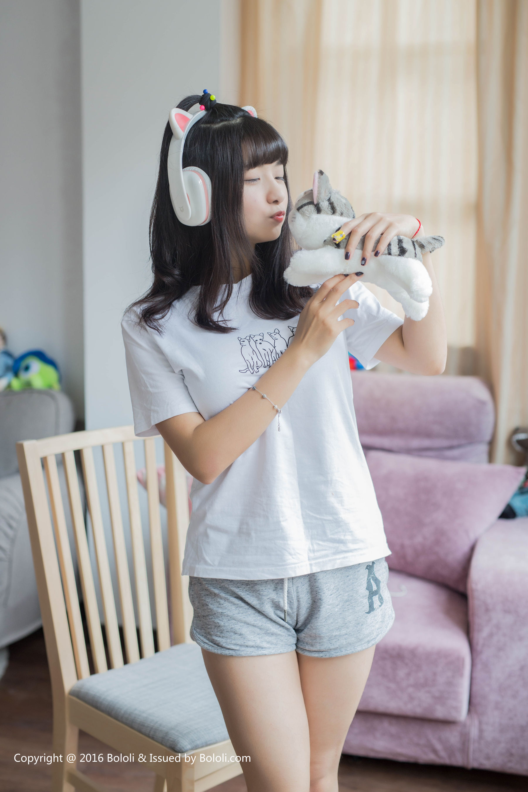 周闻《球球喵耳机》 [Kimoe激萌文化] KIM006（40P）