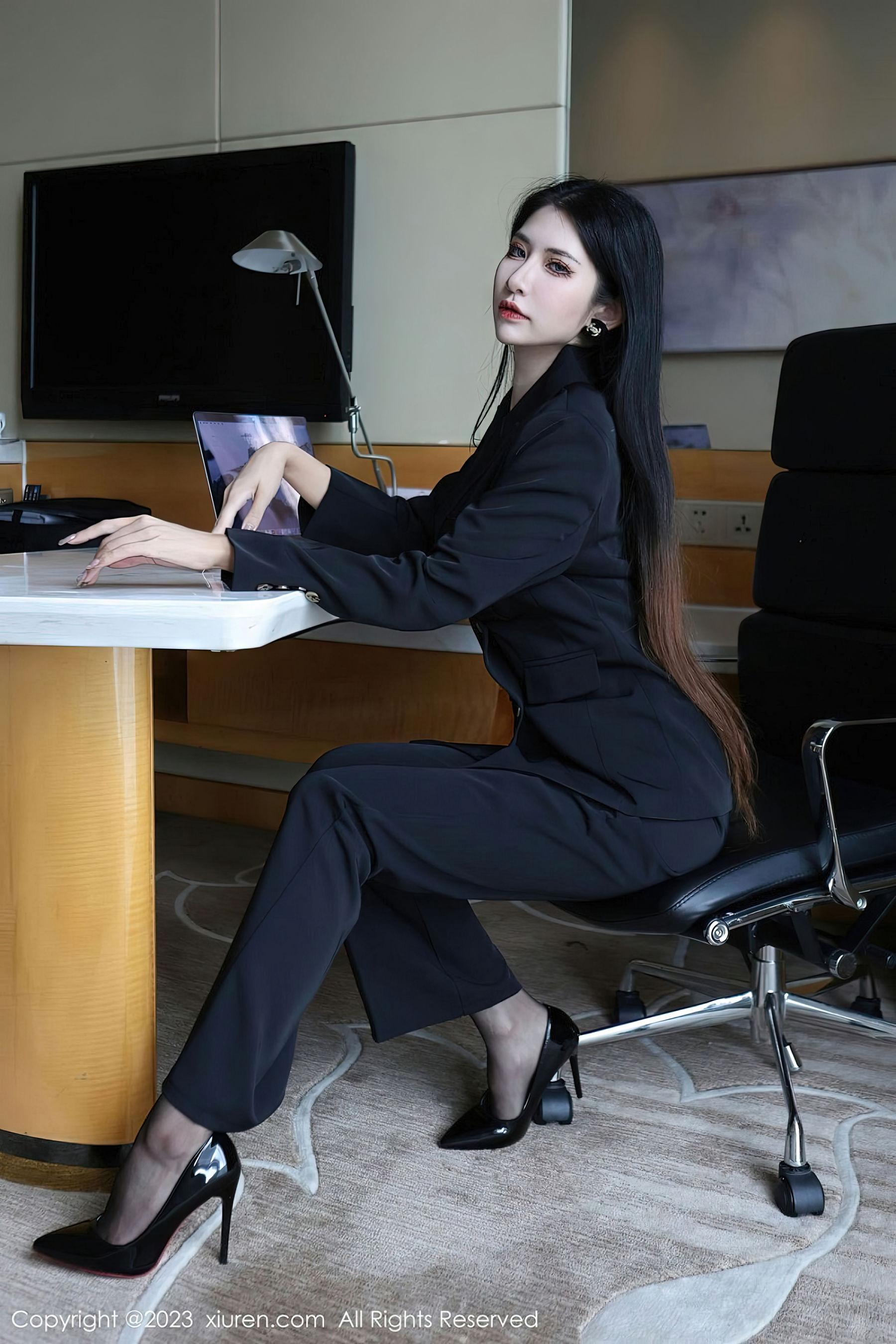 [秀人XiuRen] 2023.03.13 No.6402 依娜（111P）