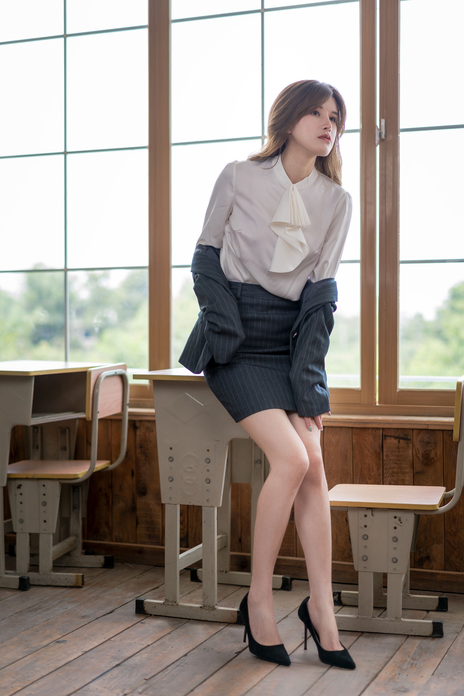 鹿八岁 - 教师（36P）-爱变色