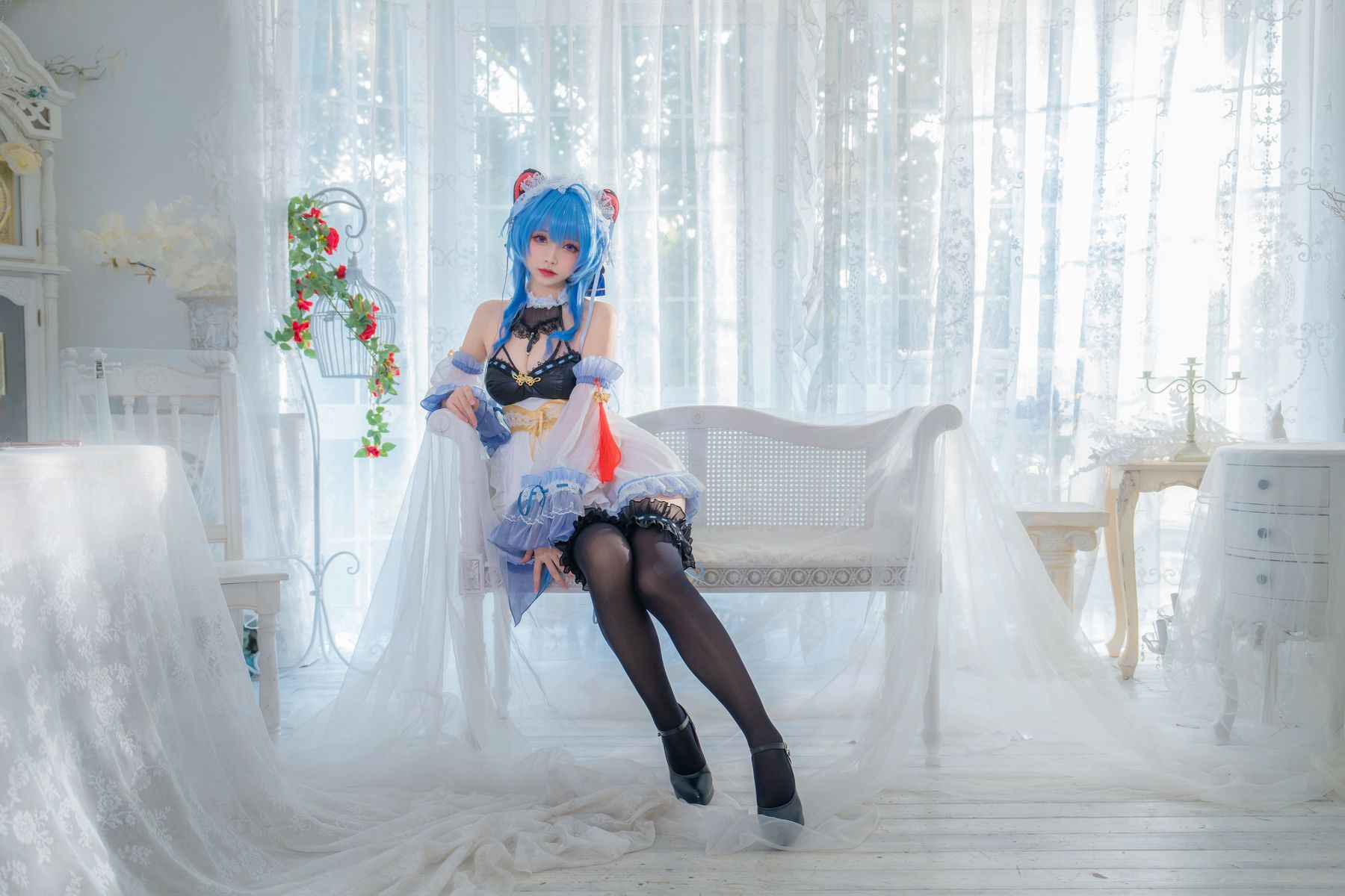 动漫博主大大卷卷小卷 - 甘雨女仆（20P）