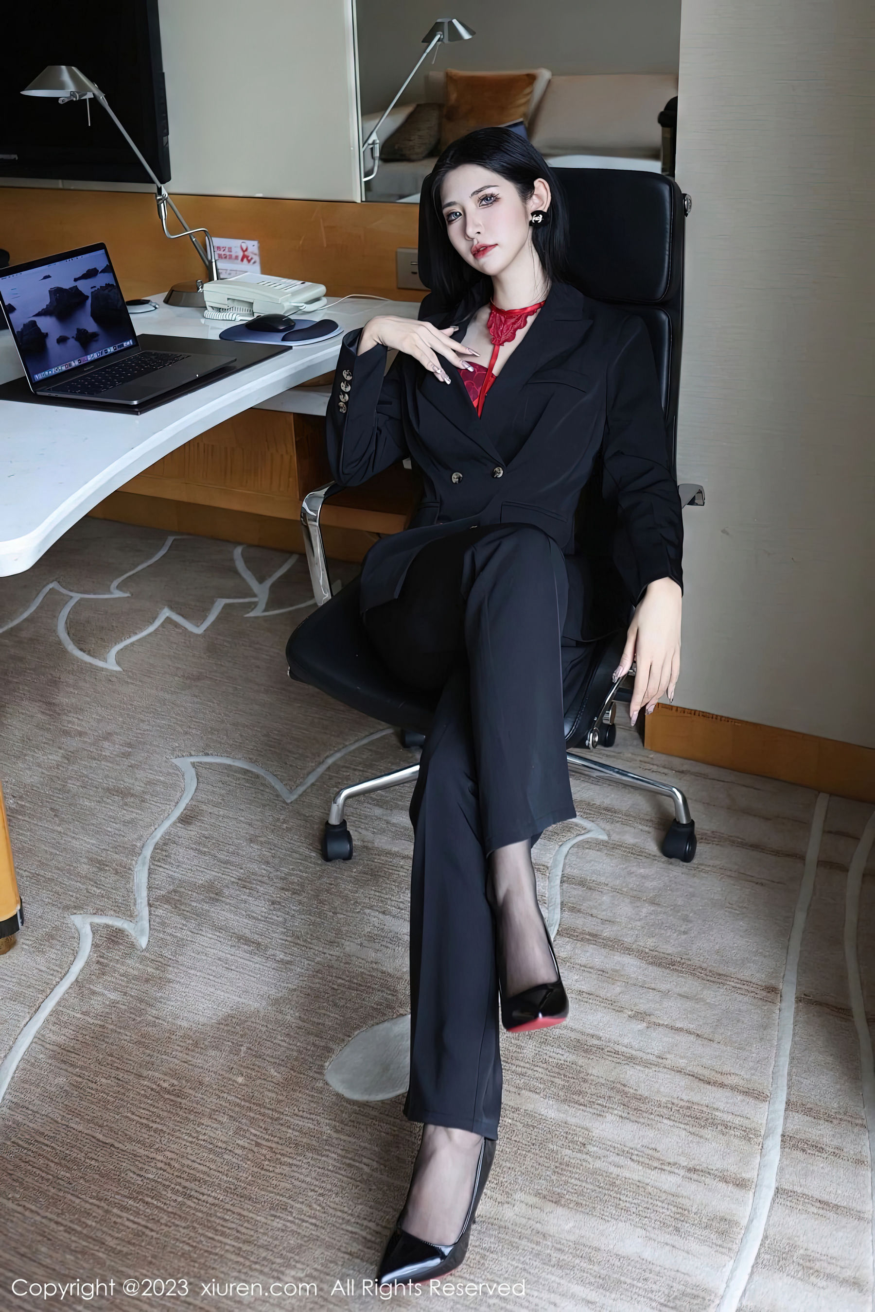 [秀人XiuRen] 2023.03.13 No.6402 依娜（111P）