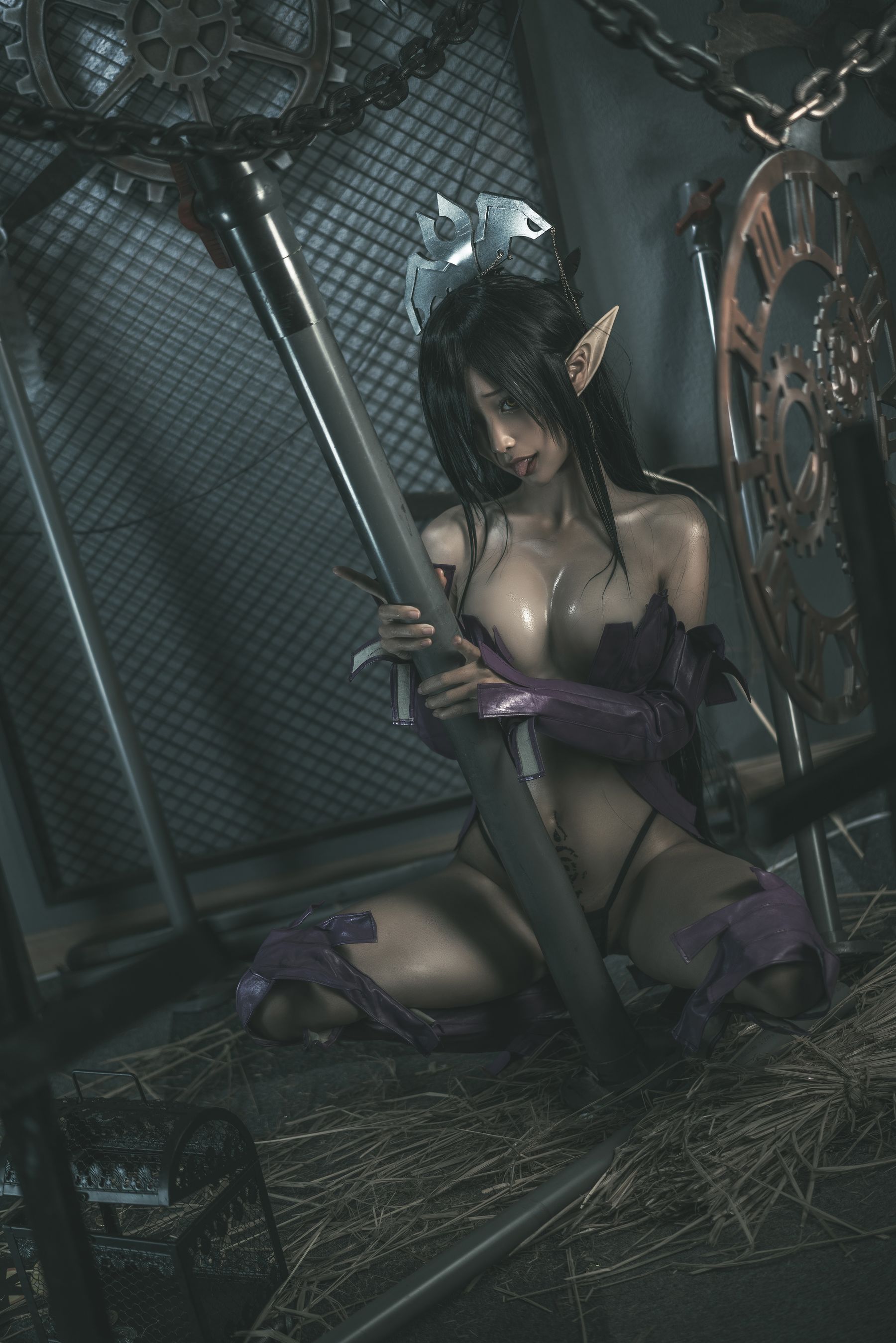 [网红COSER写真] 动漫博主蠢沫沫 - 黑兽女王 原设（35P）