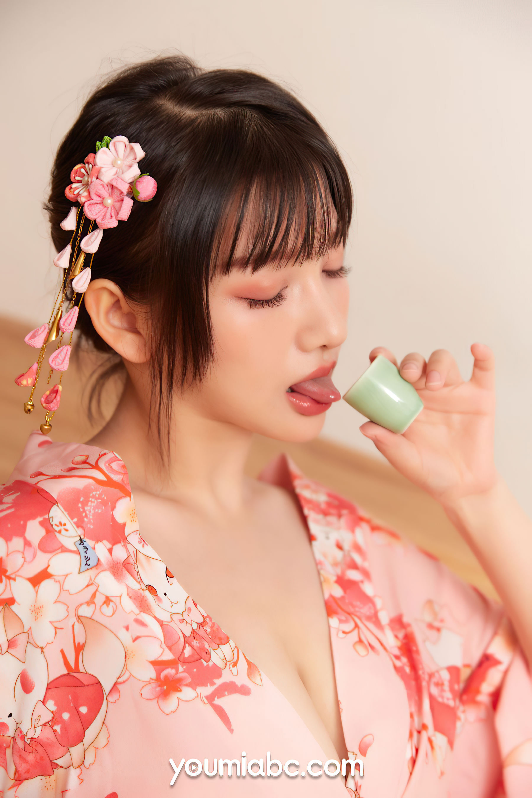 [尤蜜YouMiabc]  尹兒 居酒屋的快乐（53P）