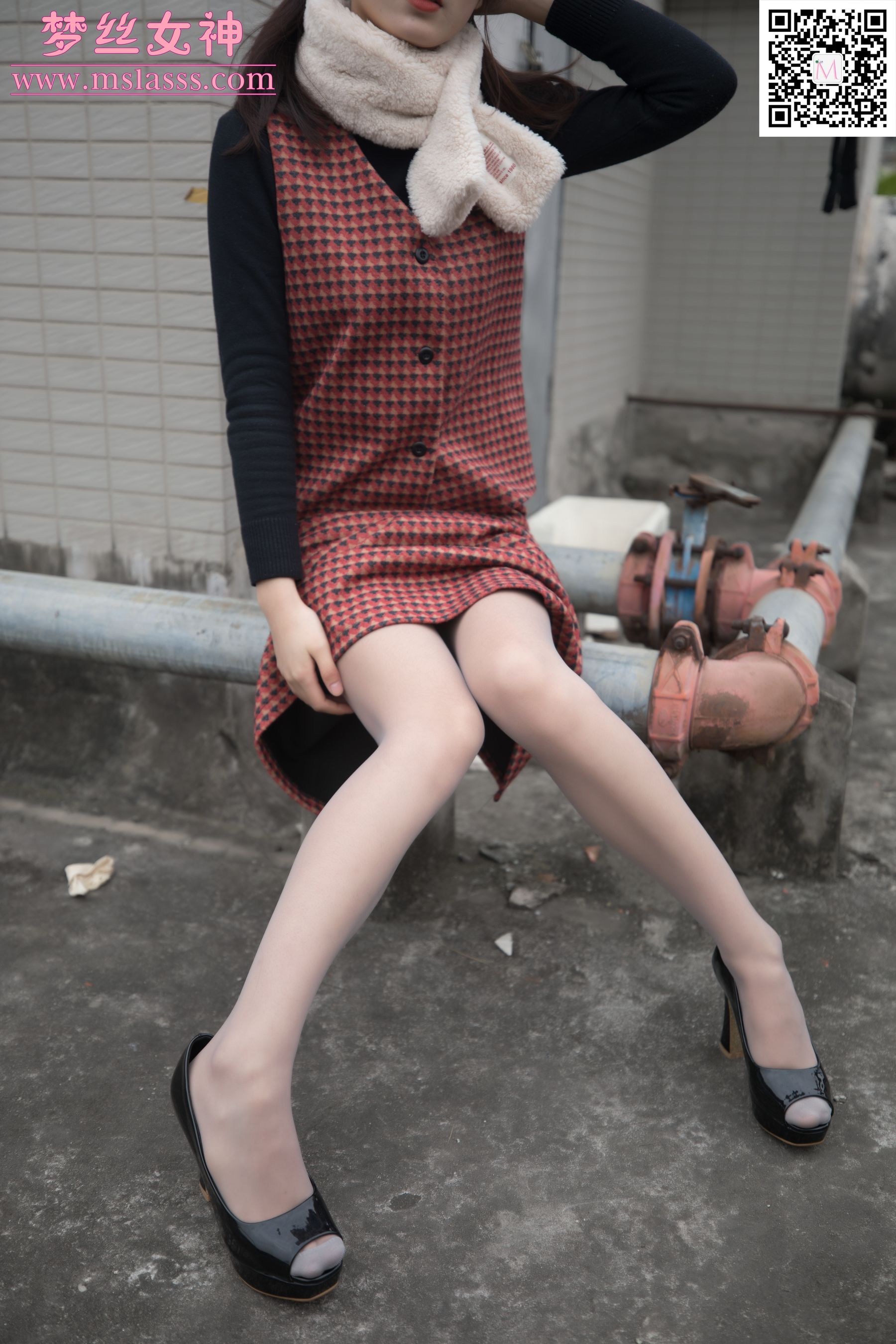 [梦丝女神MSLASS]  璇璇 天台少女（53P）