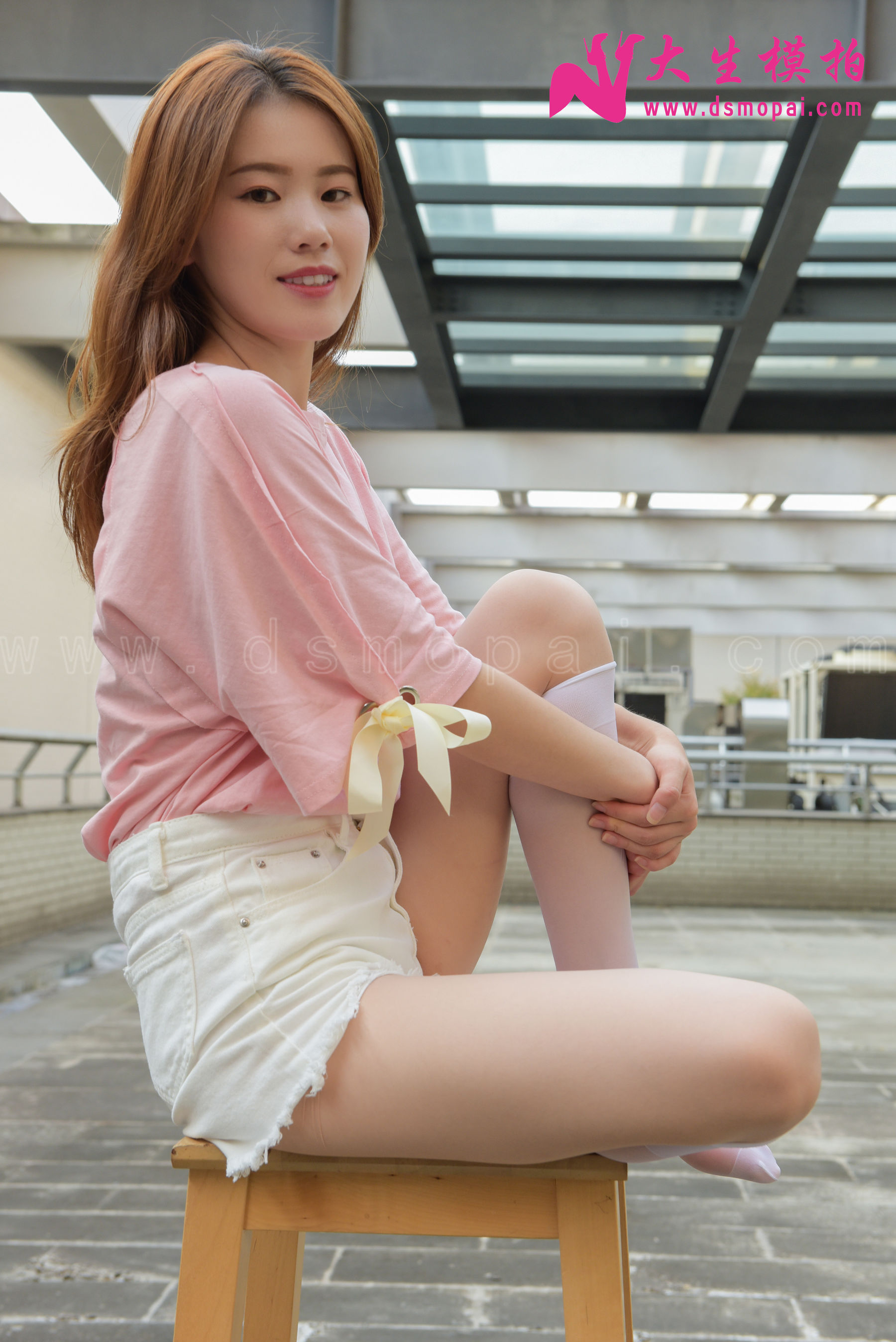 [大生模拍] No.143 文静 抖音网红丝 肉丝+白丝（60P）-爱变色