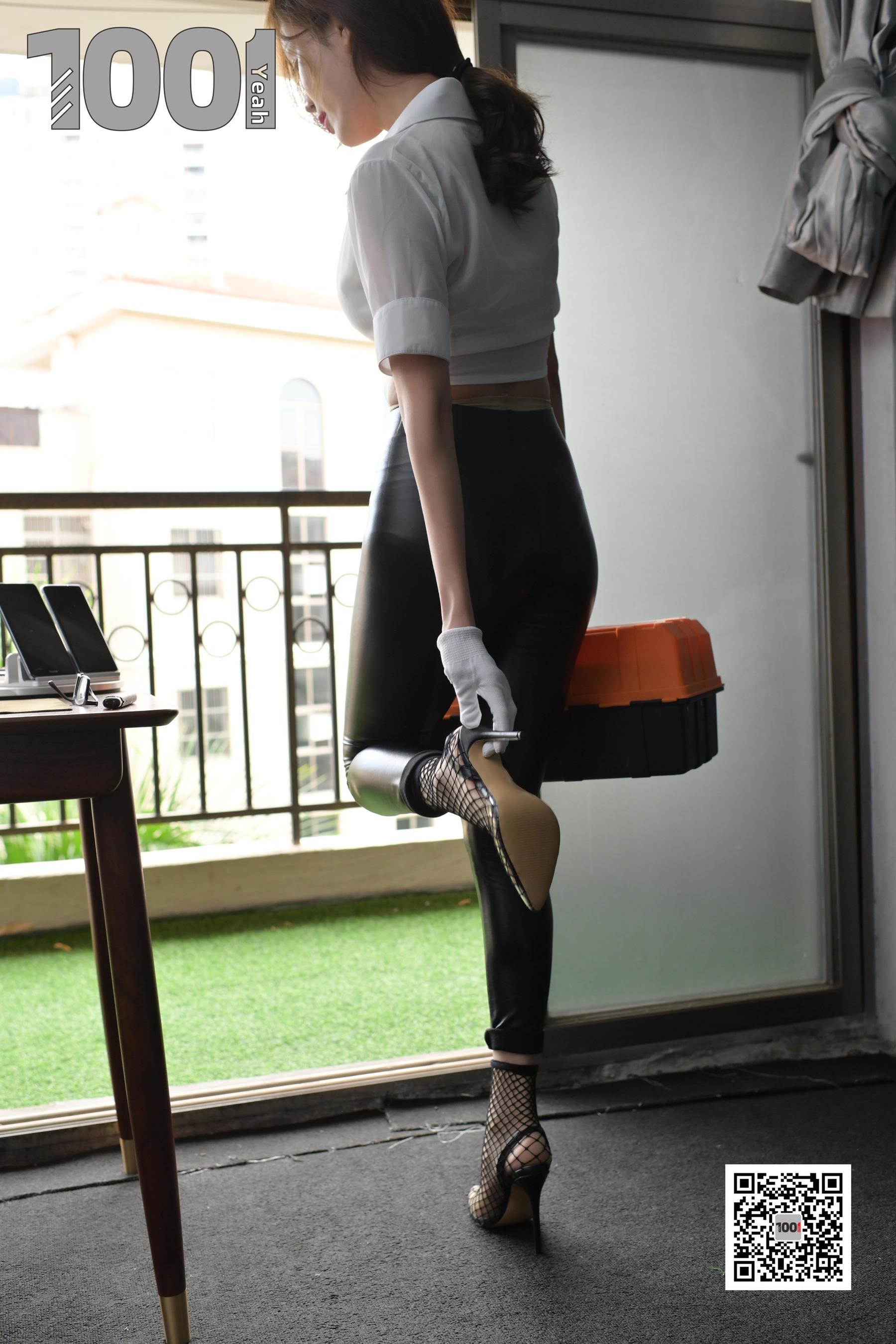 [IESS一千零一夜] 模特：Lucy 《修理工1》（99P）