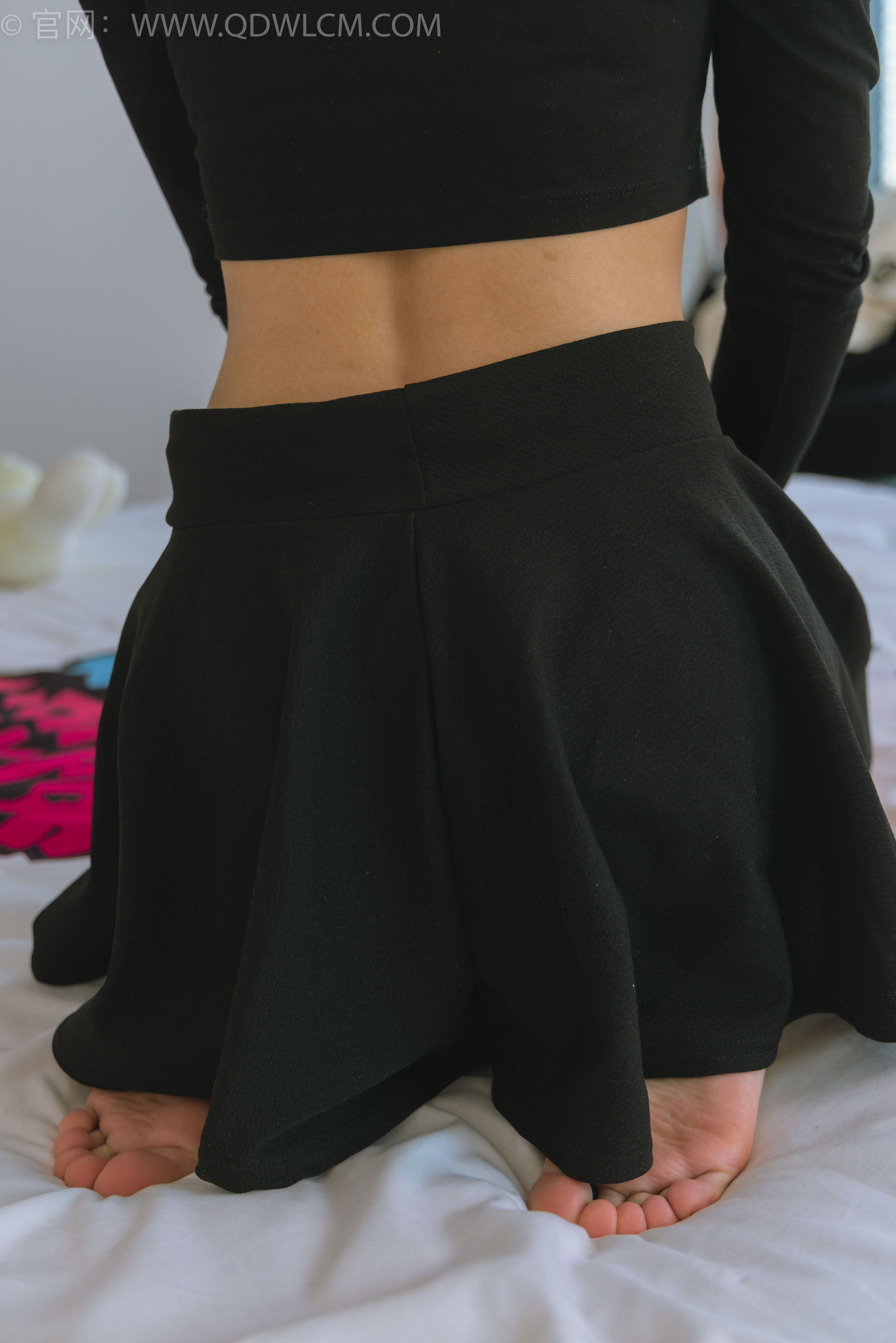 物恋传媒 No.1532 琪琪-黑色的花（150P）