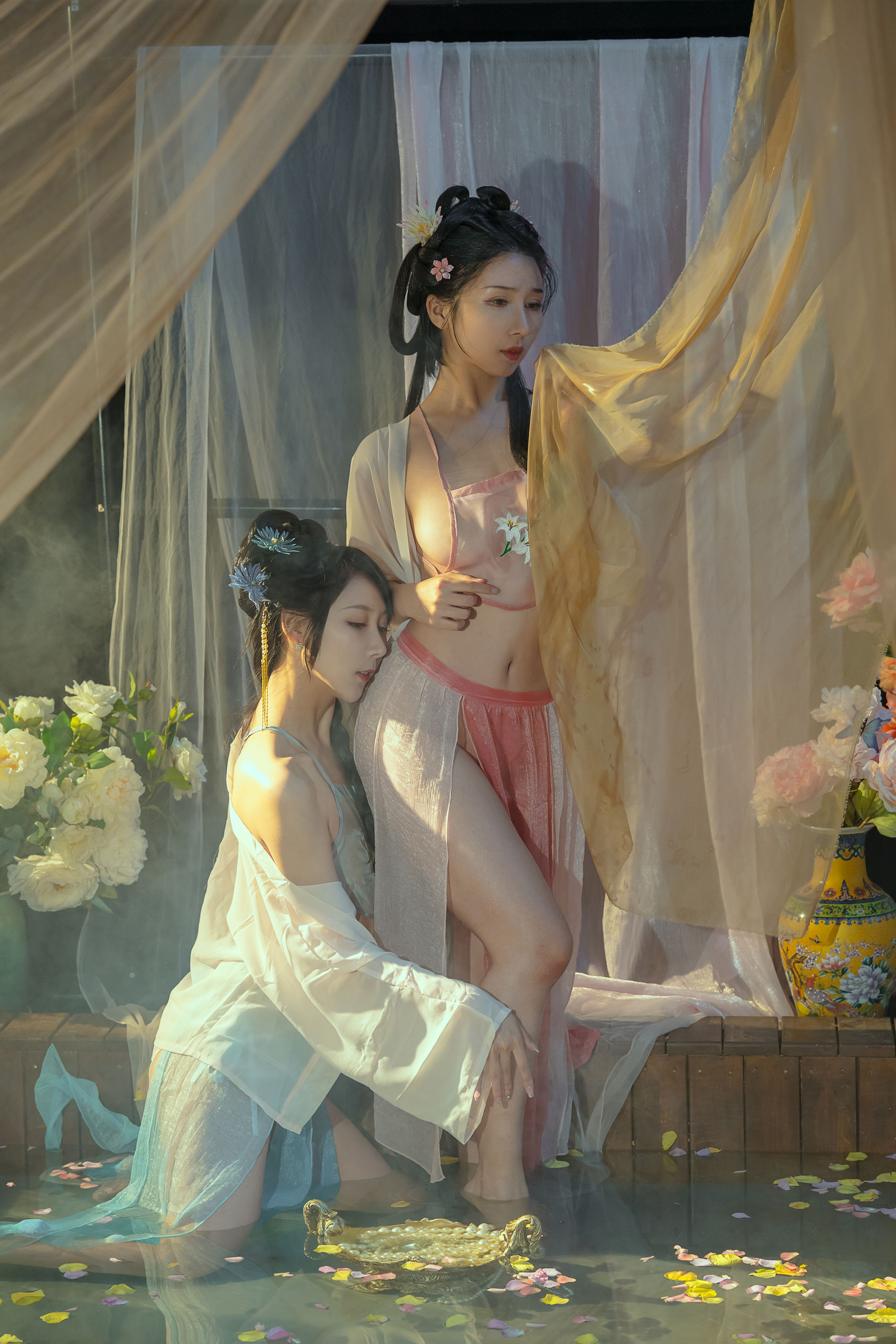 [福利COS] 云溪溪 - 奶桃 水池（34P）