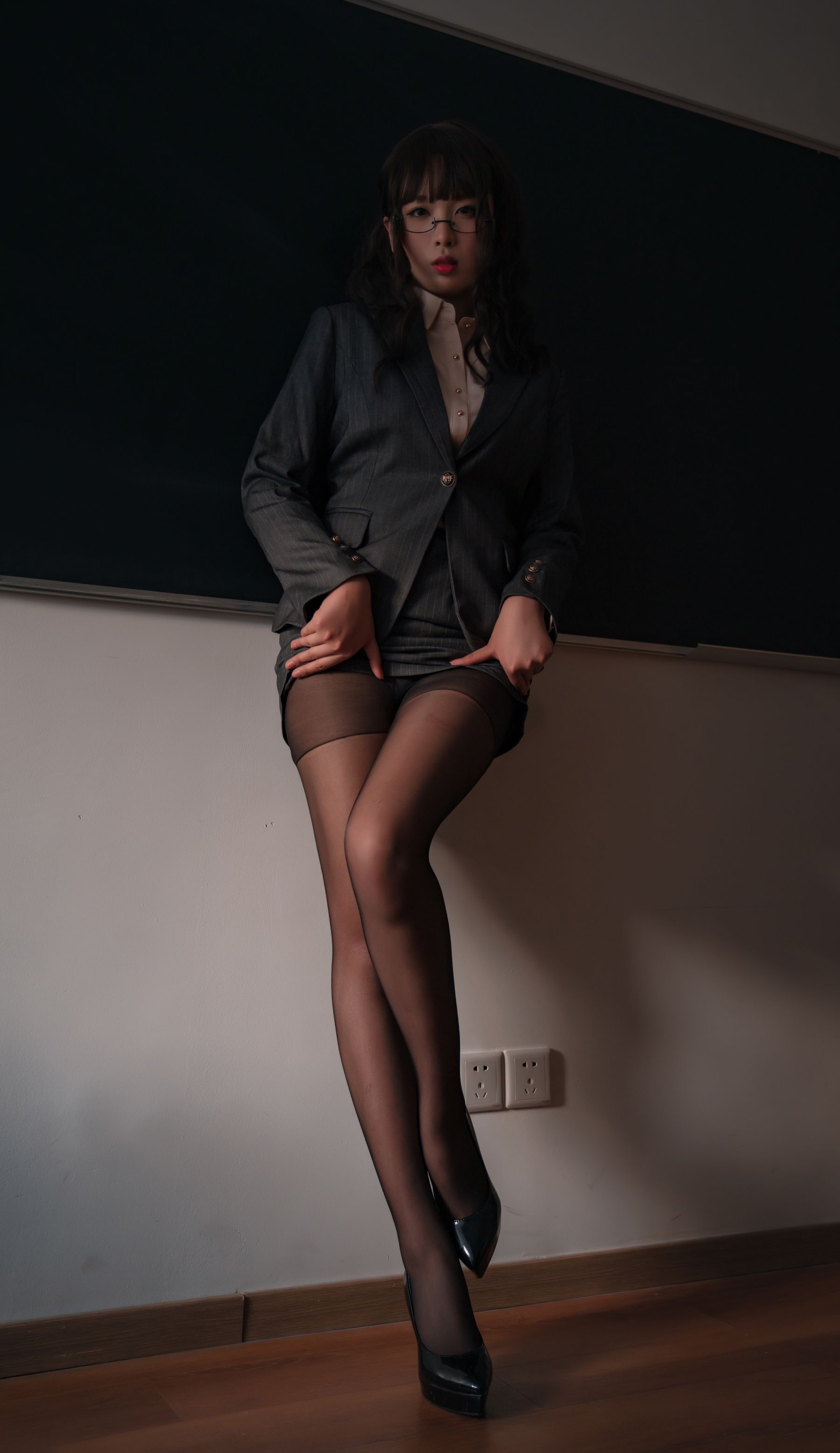 轩萧学姐 -   教鞭（44P）