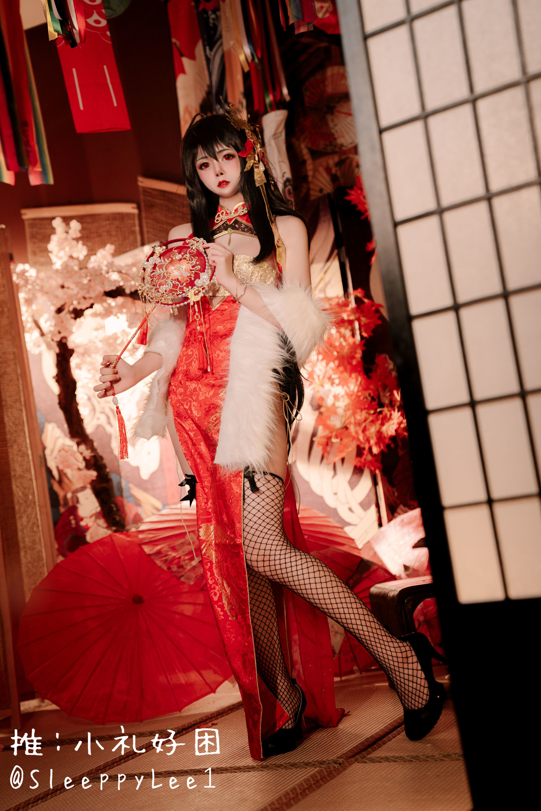 [福利COS] 小礼好困 - 大凤（11P）