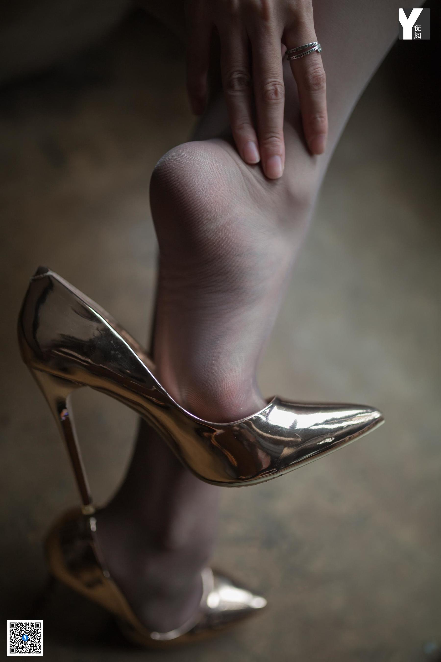 [IESS异思趣向] 模特：秋秋《职业性感选手》（95P）