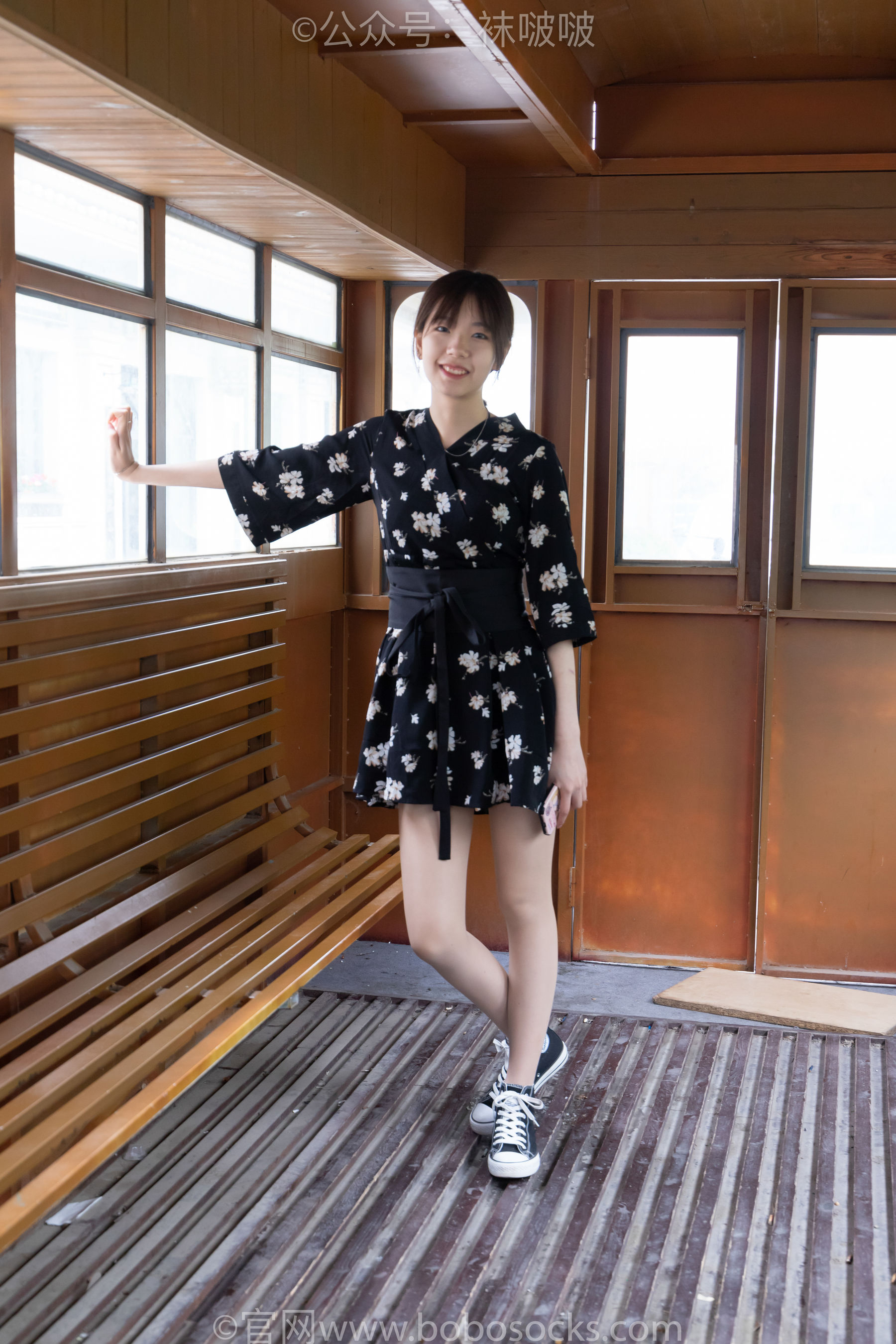 BoBoSocks袜啵啵 No.013 小甜豆-匡威帆布鞋、浅灰色短棉袜、肉丝（132P）