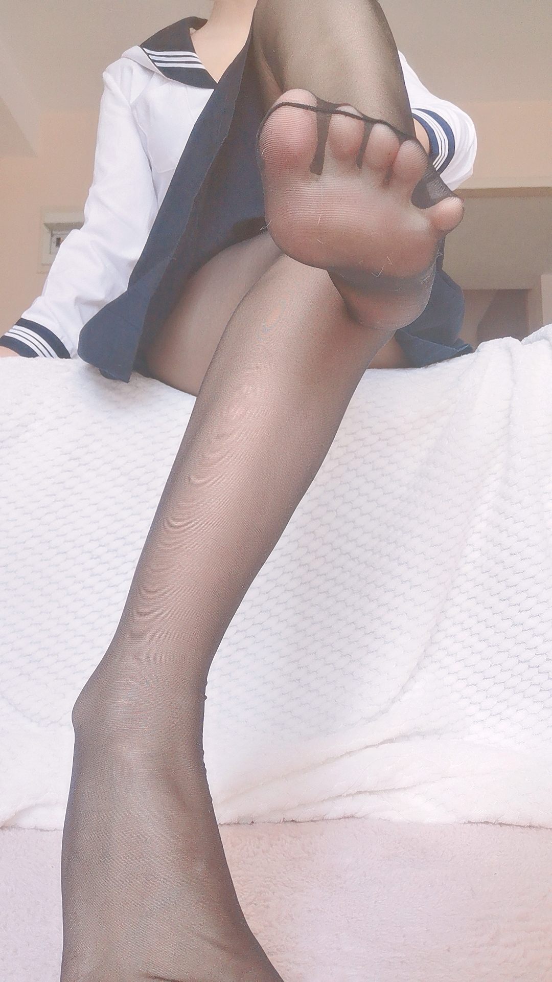 地瓜小盆友 - 黑丝水手服（10P）