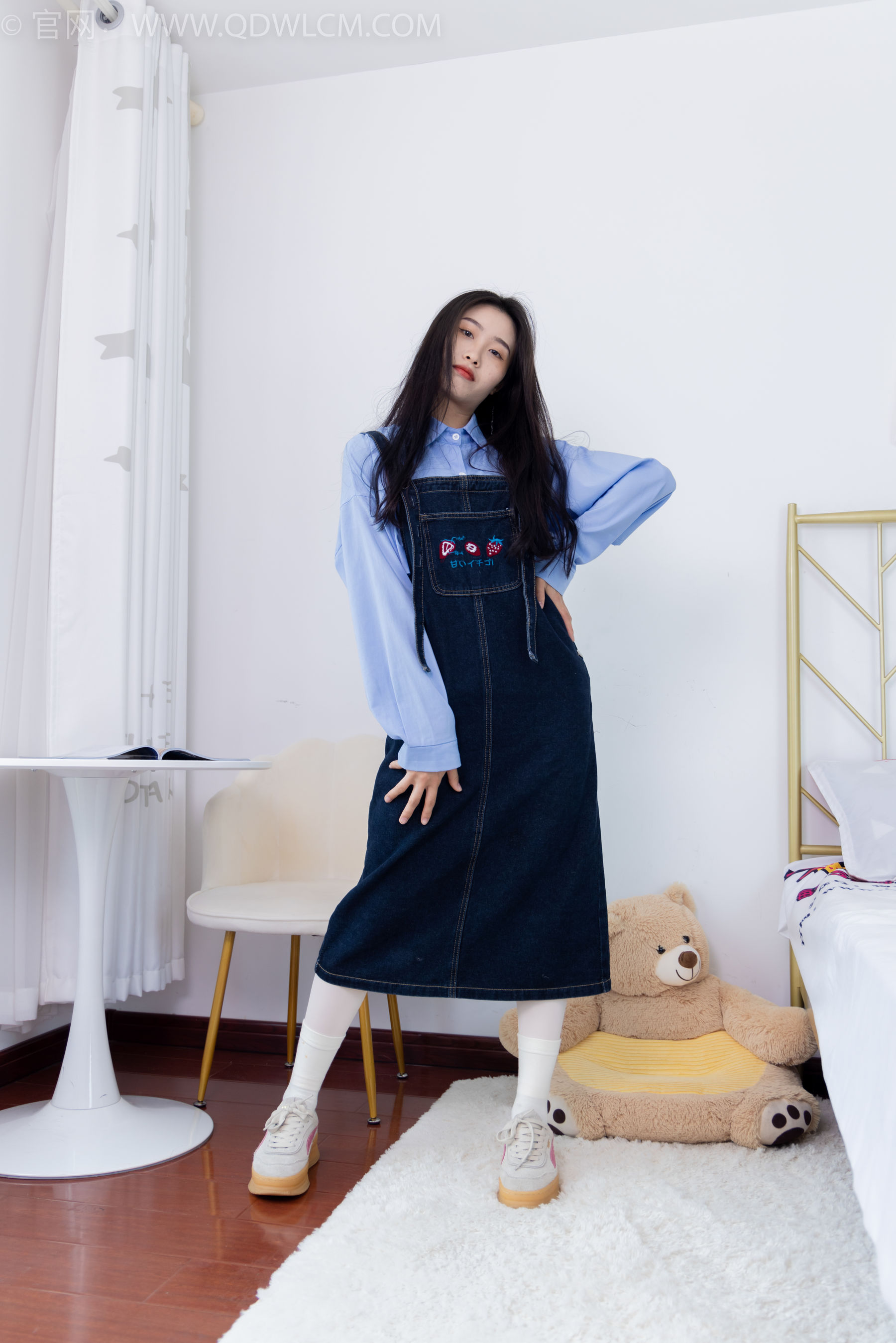 物恋传媒 No.1570 绒绒-一个人的悲喜（155P）