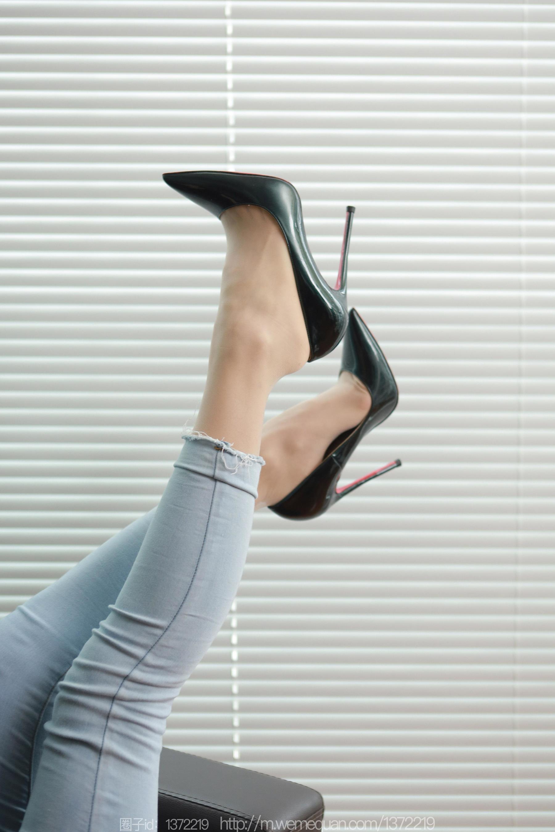 IESS异思趣向 - 模特：兔兔 《情人节新人报道》（96P）