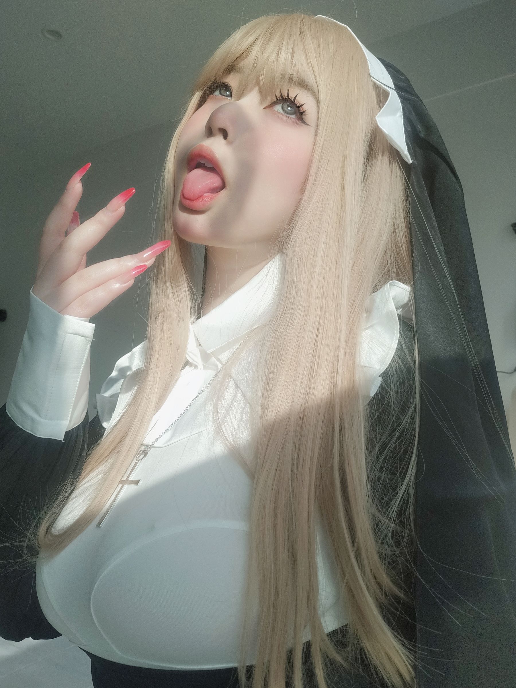 [福利COS] 女主K - 修女（80P）-爱变色