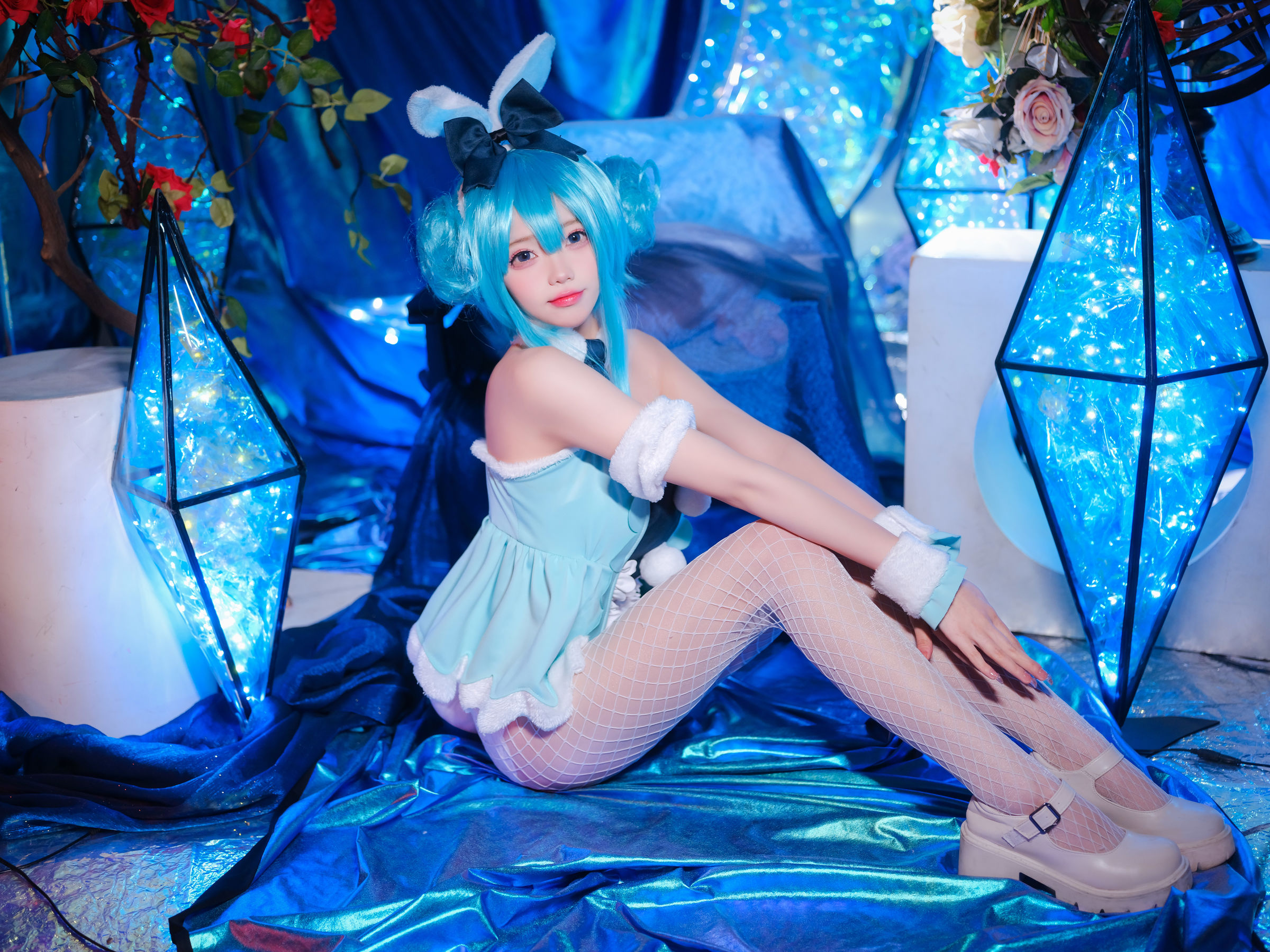 咬一口兔娘 -   MIKU初音未来兔女郎（12P）-写真套图网