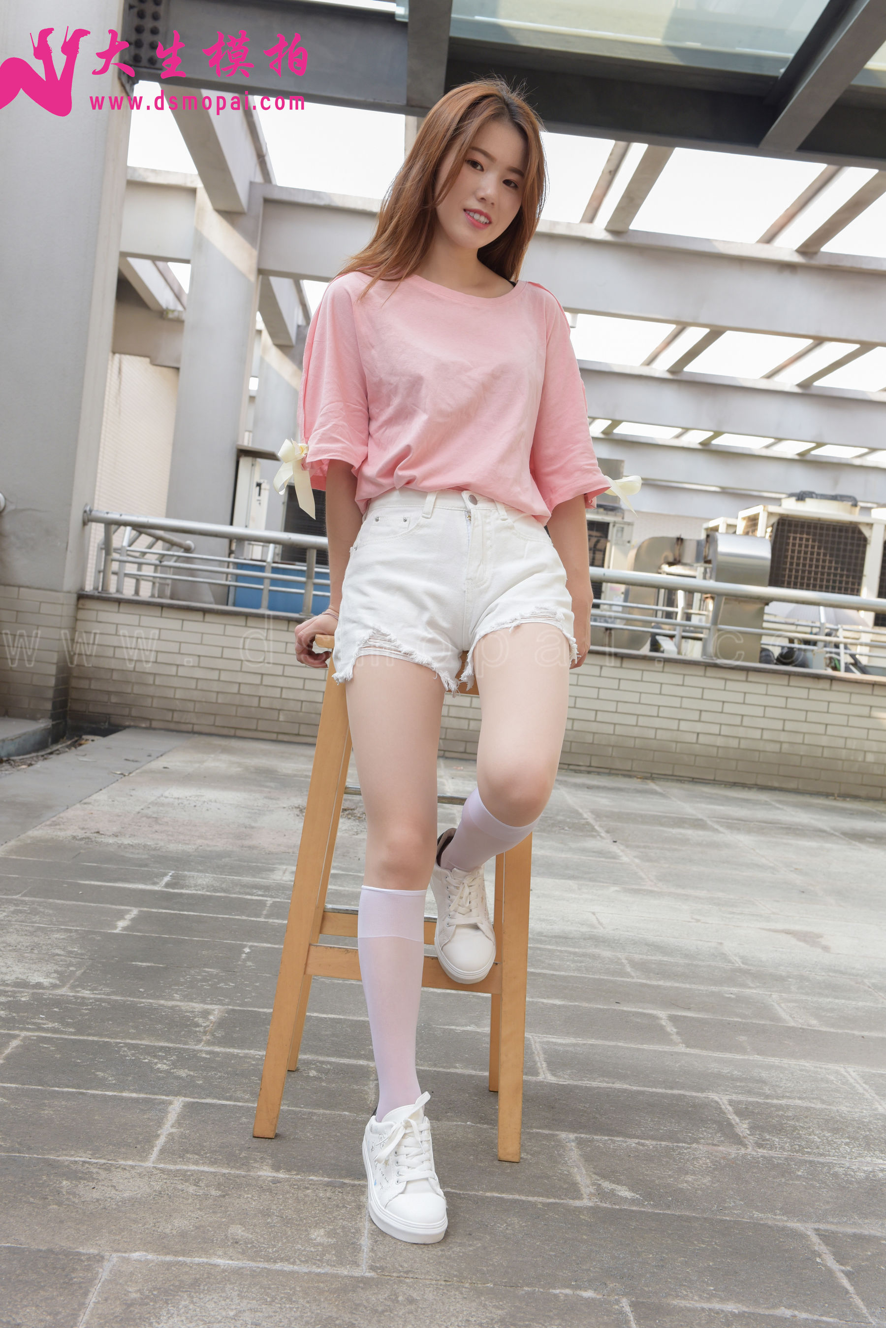 [大生模拍] No.143 文静 抖音网红丝 肉丝+白丝（60P）