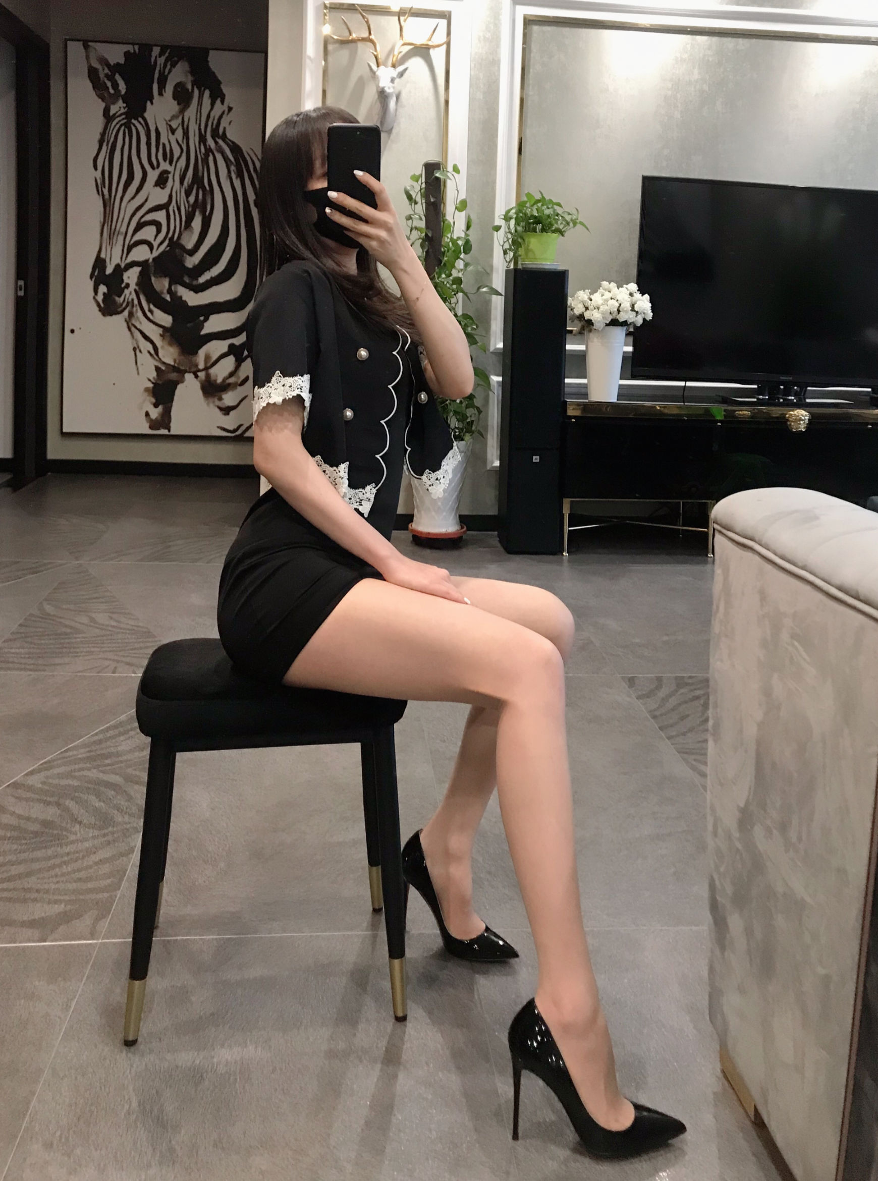 [福利COS] 丝足博主麋鹿_Monroe 2020.05.30 月未丝集（74P）