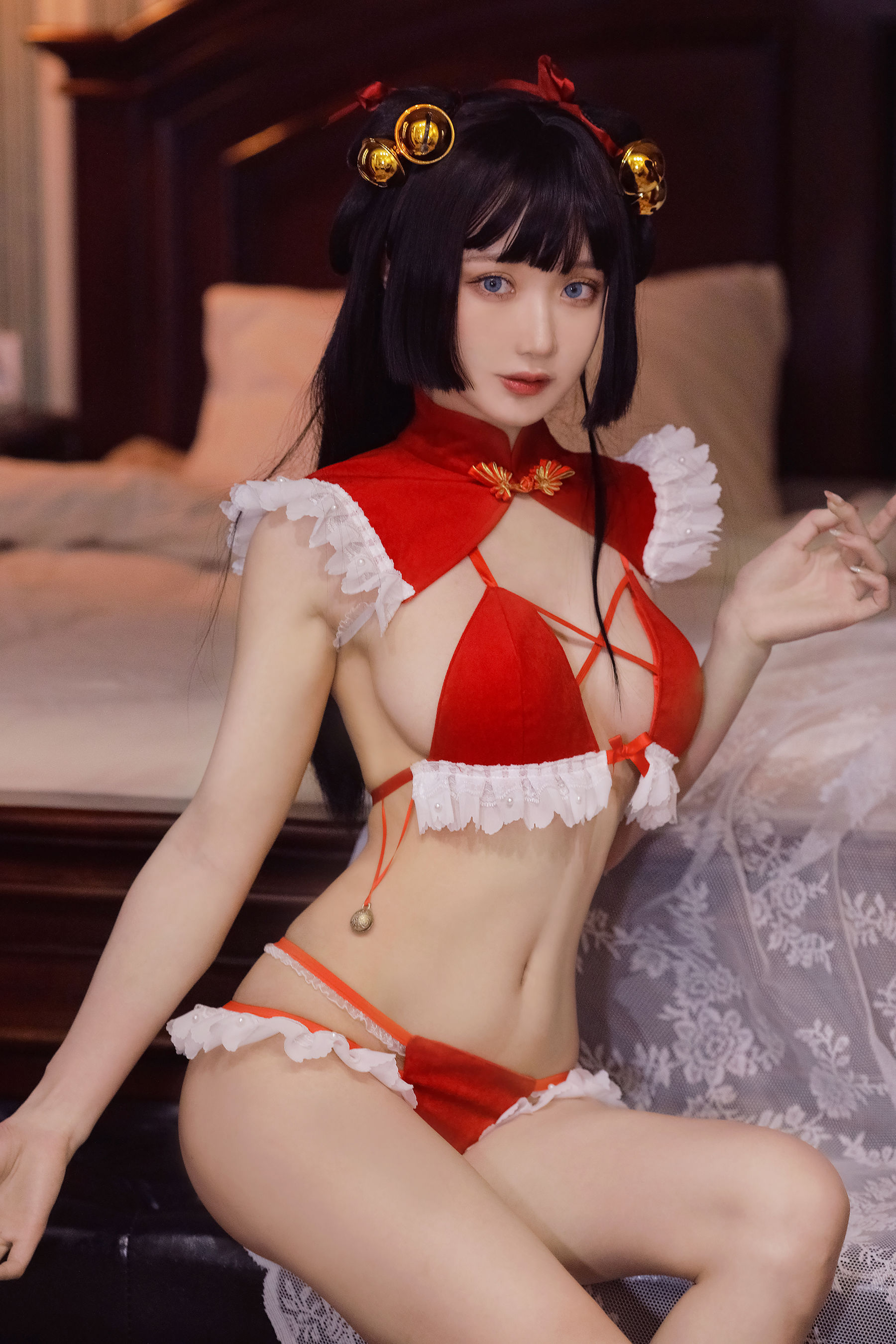 [网红COSER] 动漫博主阿包也是兔娘 - 中华娘（21P）
