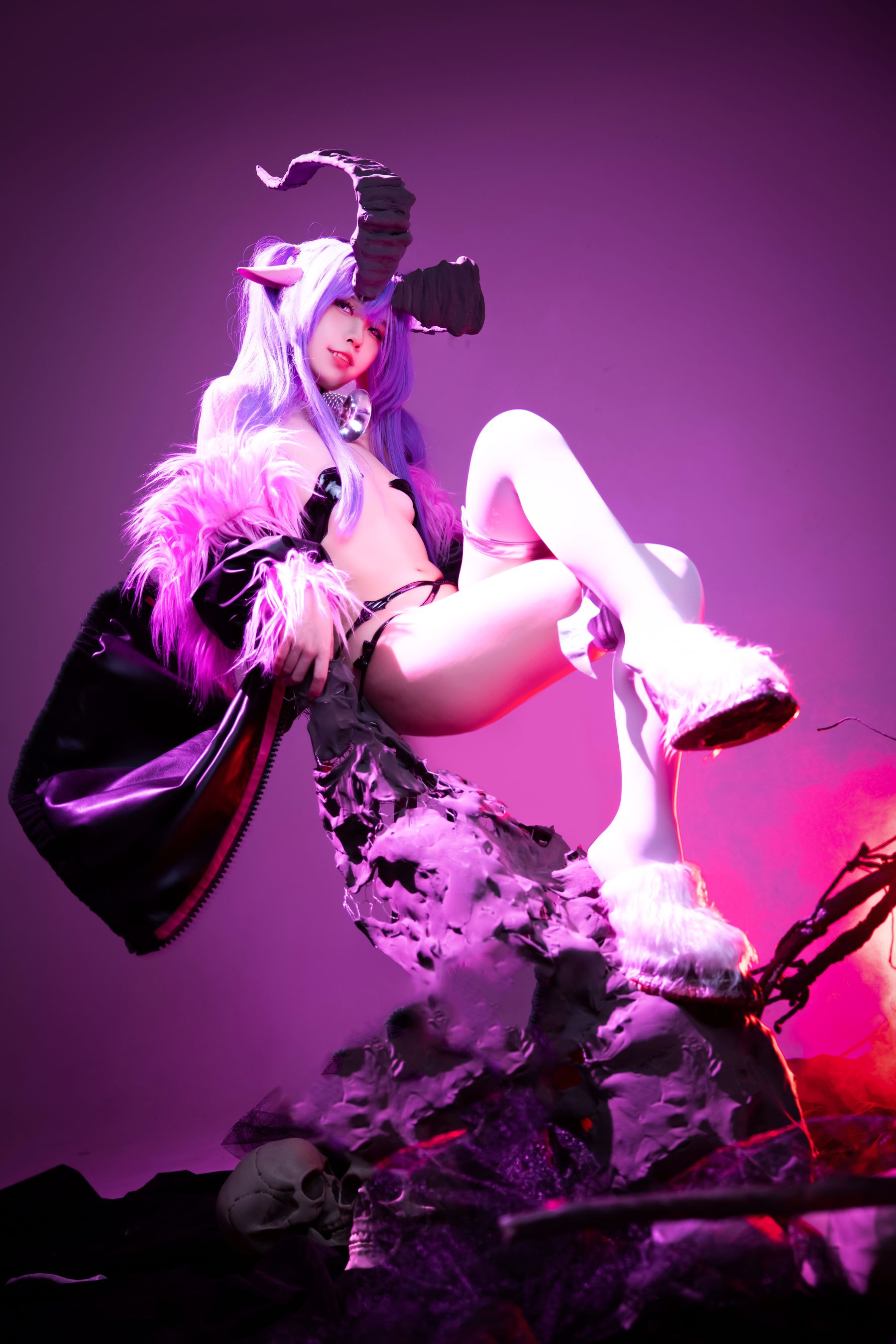 [福利COS] 动漫博主G44不会受伤 - 咩咩子（24P）