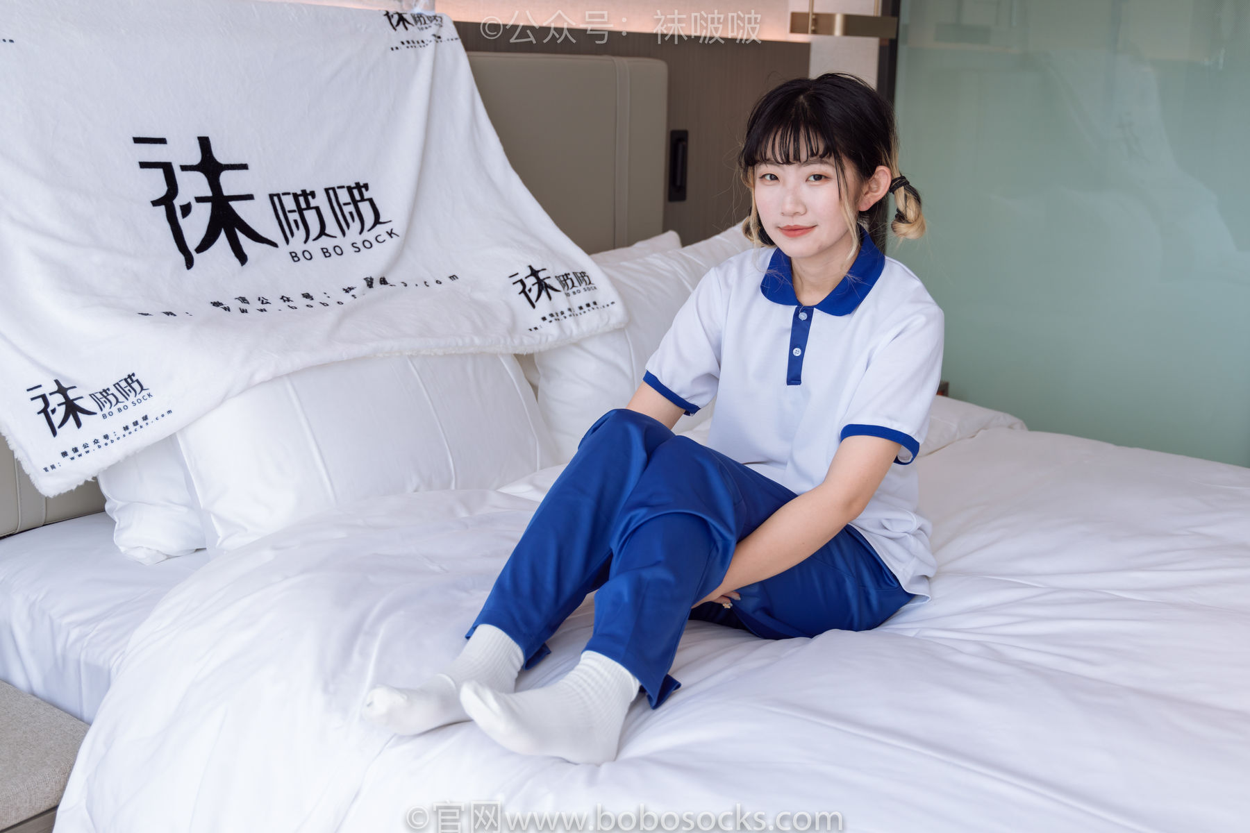 BoBoSocks袜啵啵 No.042 砂糖-校服、板鞋、白棉袜、油亮白丝（137P）