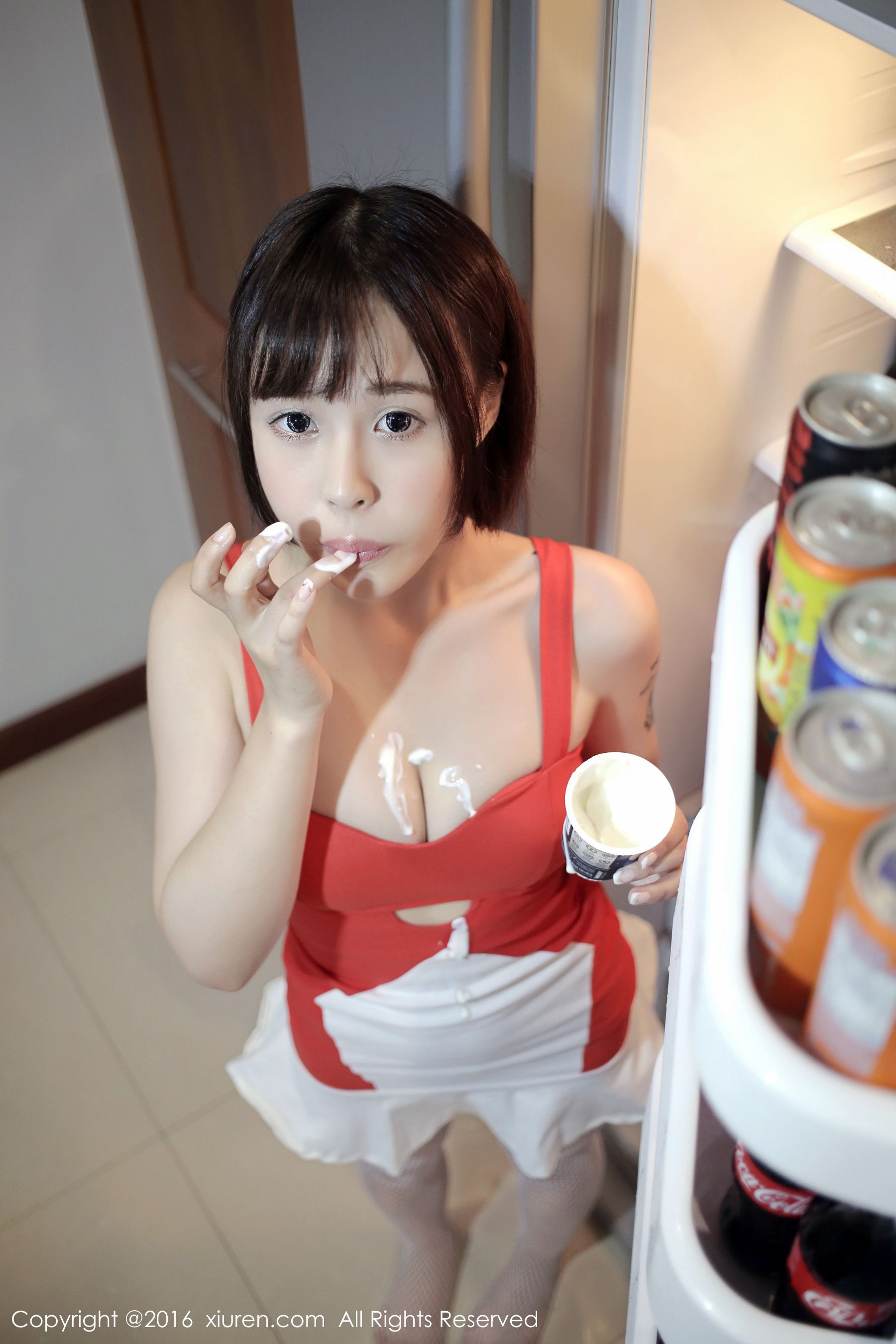 Evelyn艾莉《小红裙》 [秀人网XiuRen] No.665（40P）