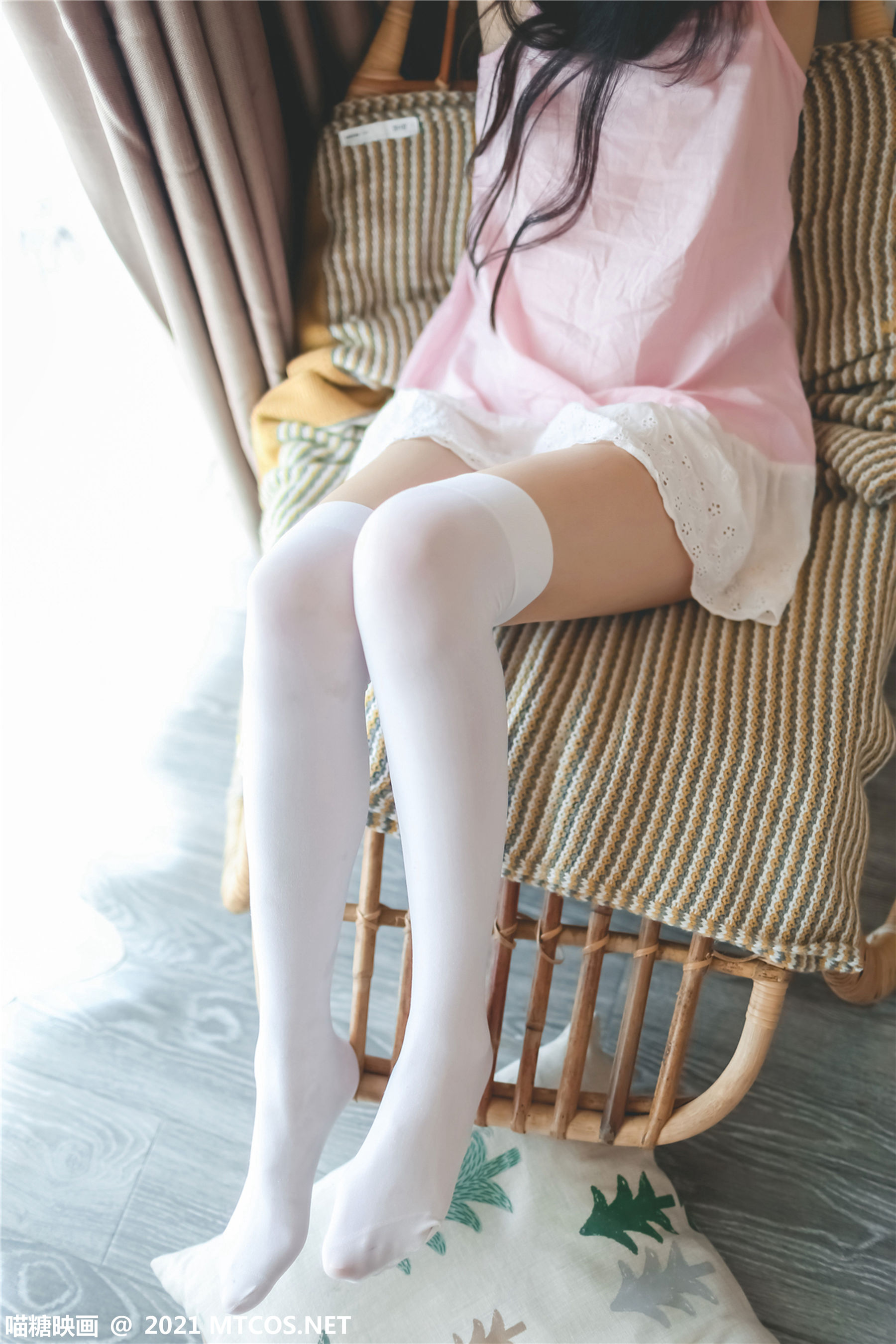 [喵糖映画] VOL.406 小璐sake 粉裙民宿（28P）-写真套图网