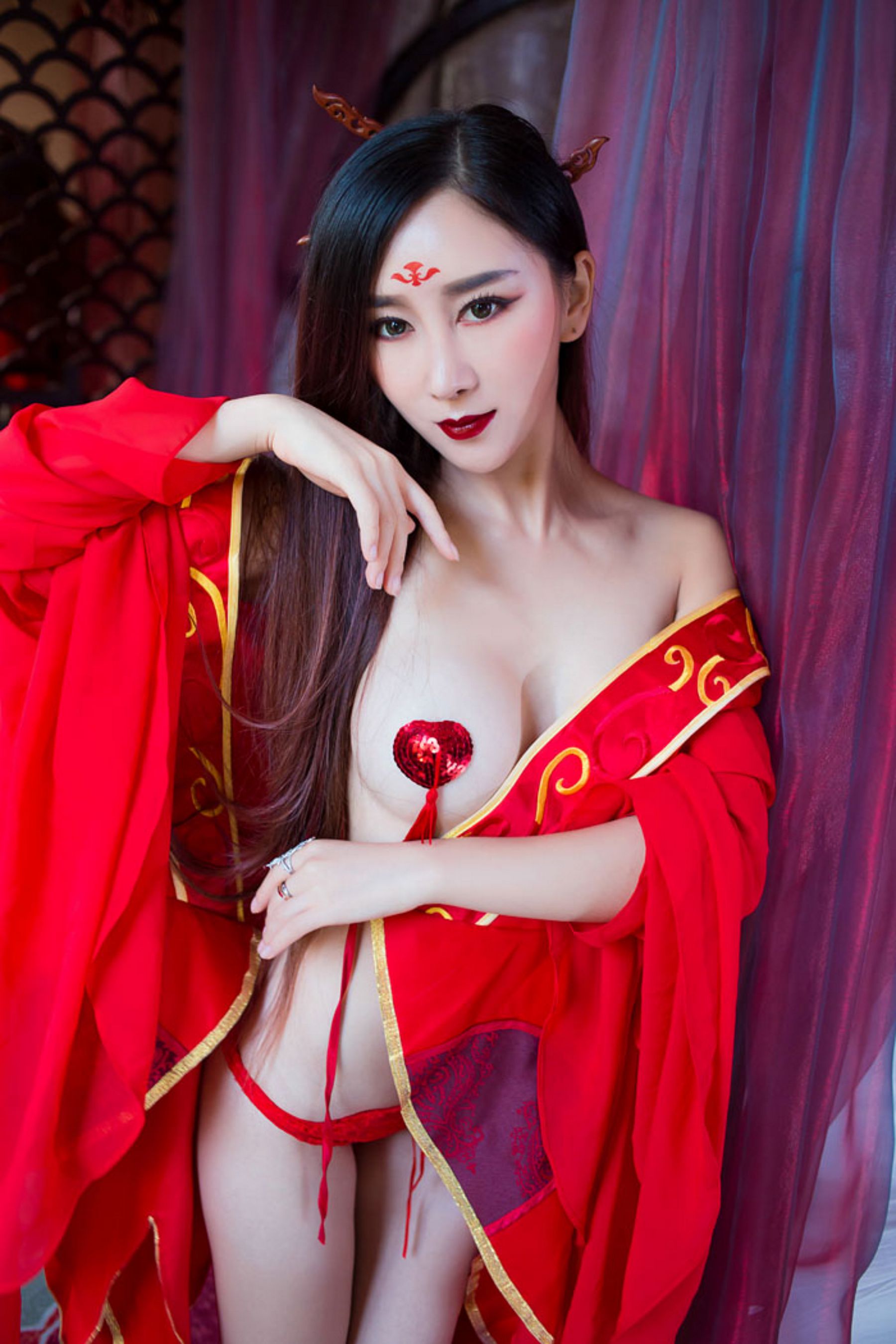 邹晶晶《花千骨 ? 魔化》COS [秀人网XiuRen] No.382（56P）