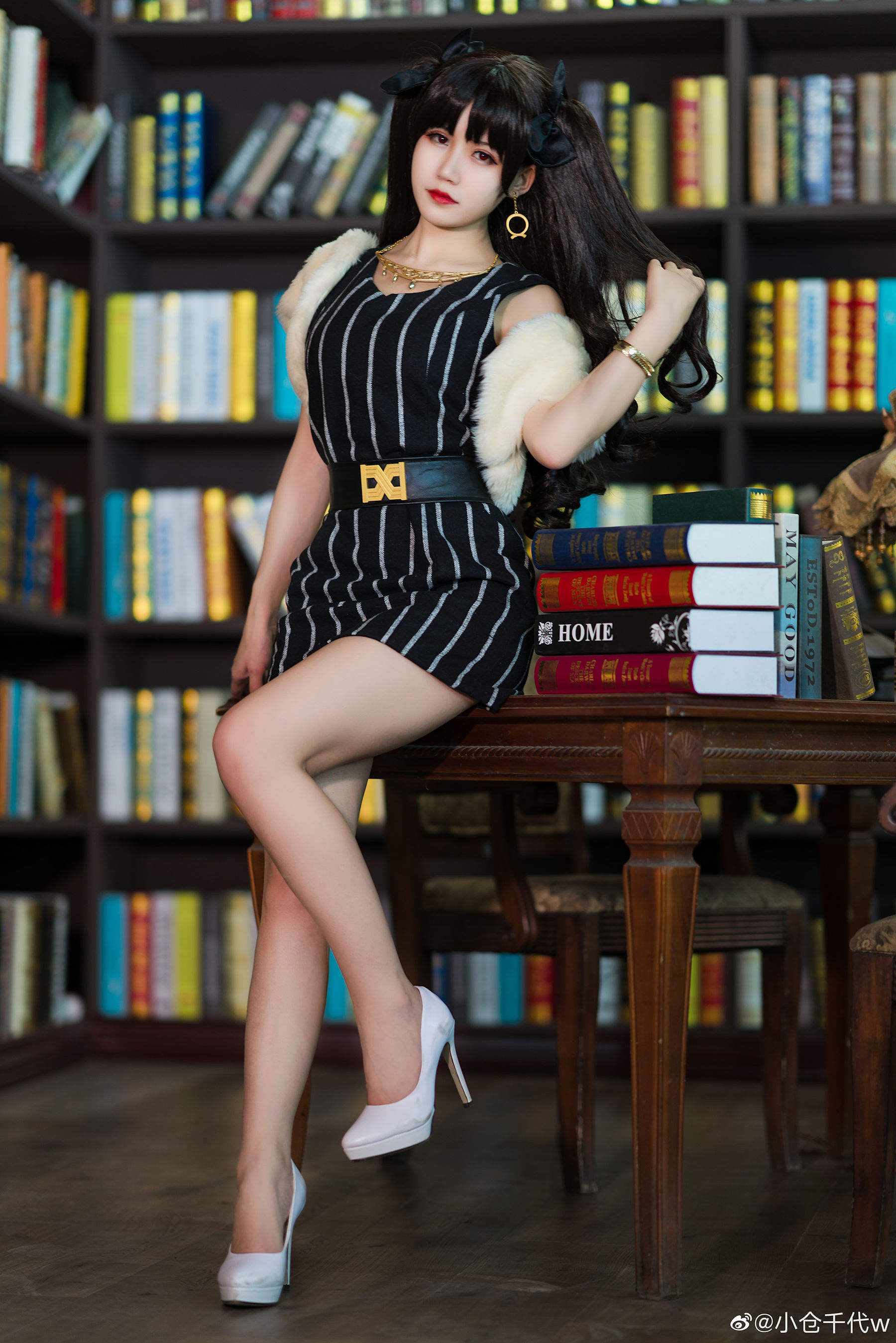 [福利COS] 动漫博主小仓千代w - 伊什塔尔 情人节礼装（5P）