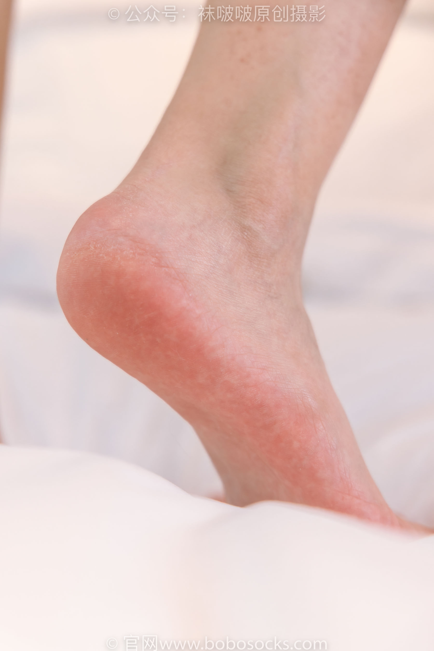 BoBoSocks袜啵啵 No.176 小安-运动鞋、白棉袜、裸足（136P）