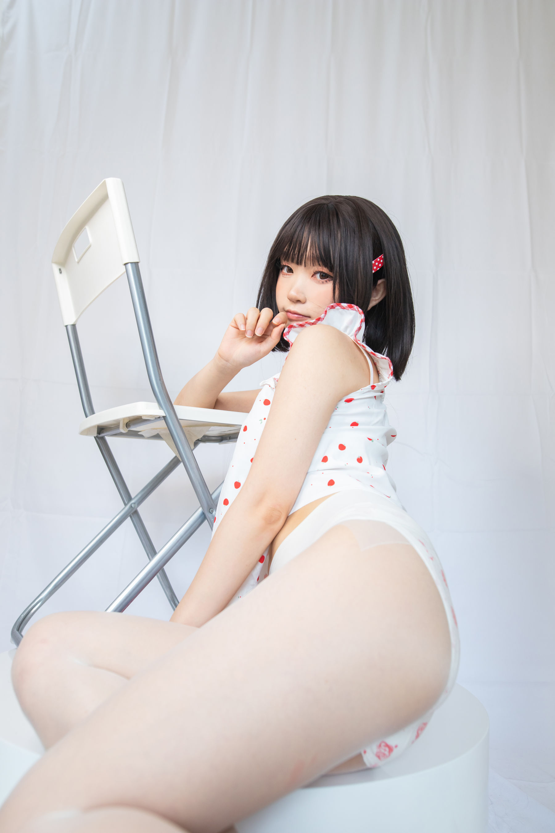 [福利COS] 神沢永莉 - 粉色格子裙（19P）