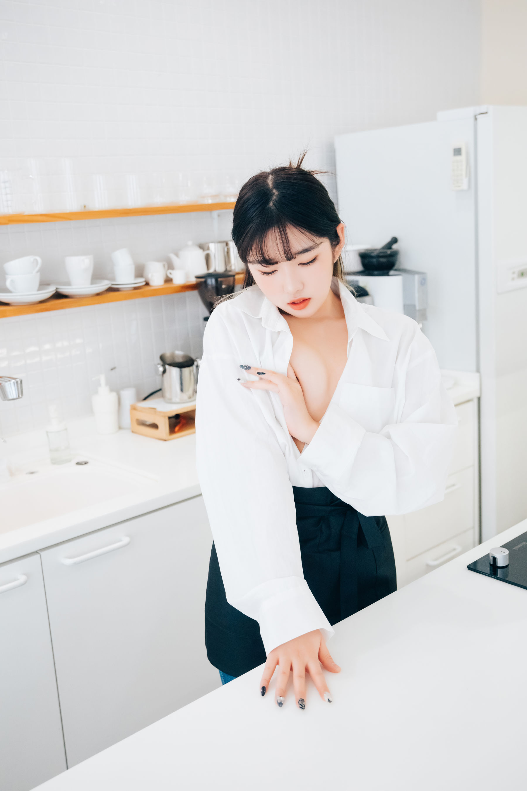 [LOOZY]  Sonson - Nude Apron（103P）