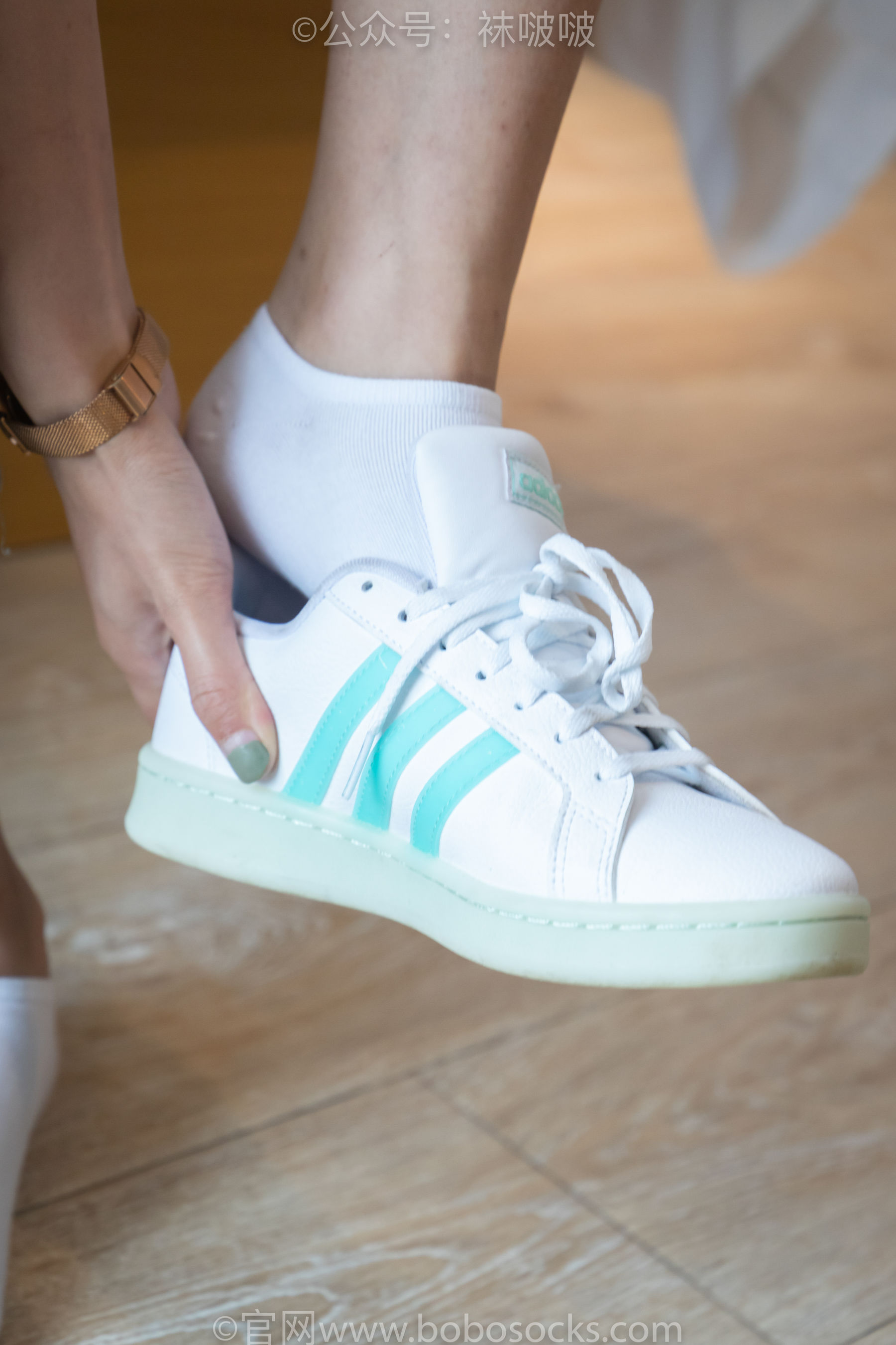 BoBoSocks袜啵啵 No.024 涵涵-板鞋、白棉袜、裸足（133P）