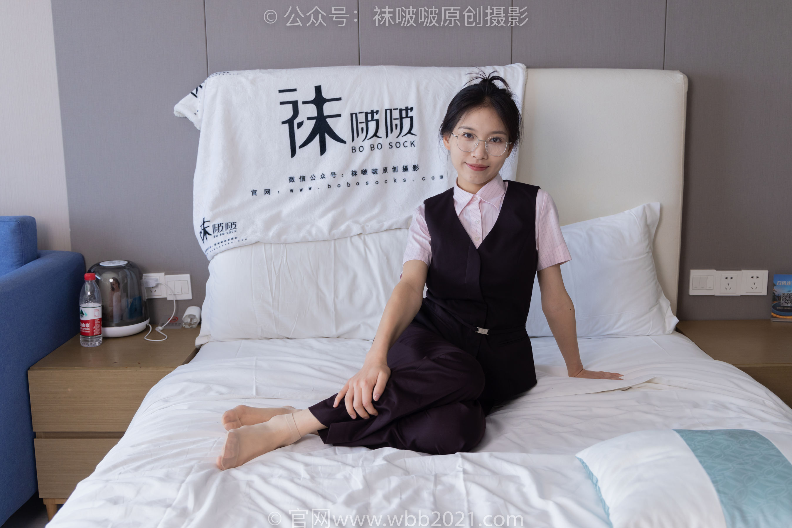 BoBoSocks袜啵啵 No.271 芝士 -平底鞋、短肉丝、银行制服（146P）