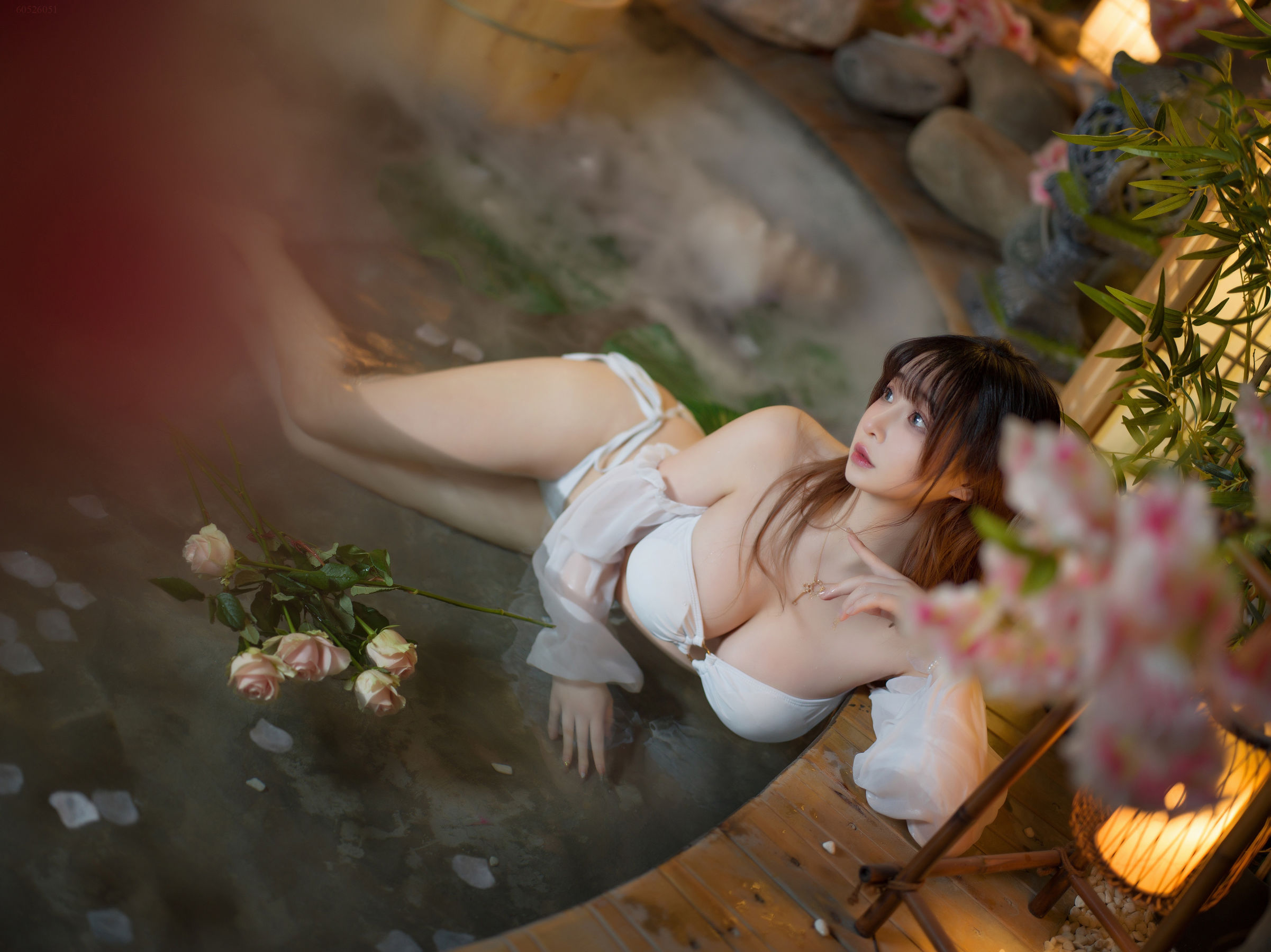 动漫博主叉子宝宝 - 温泉（53P）