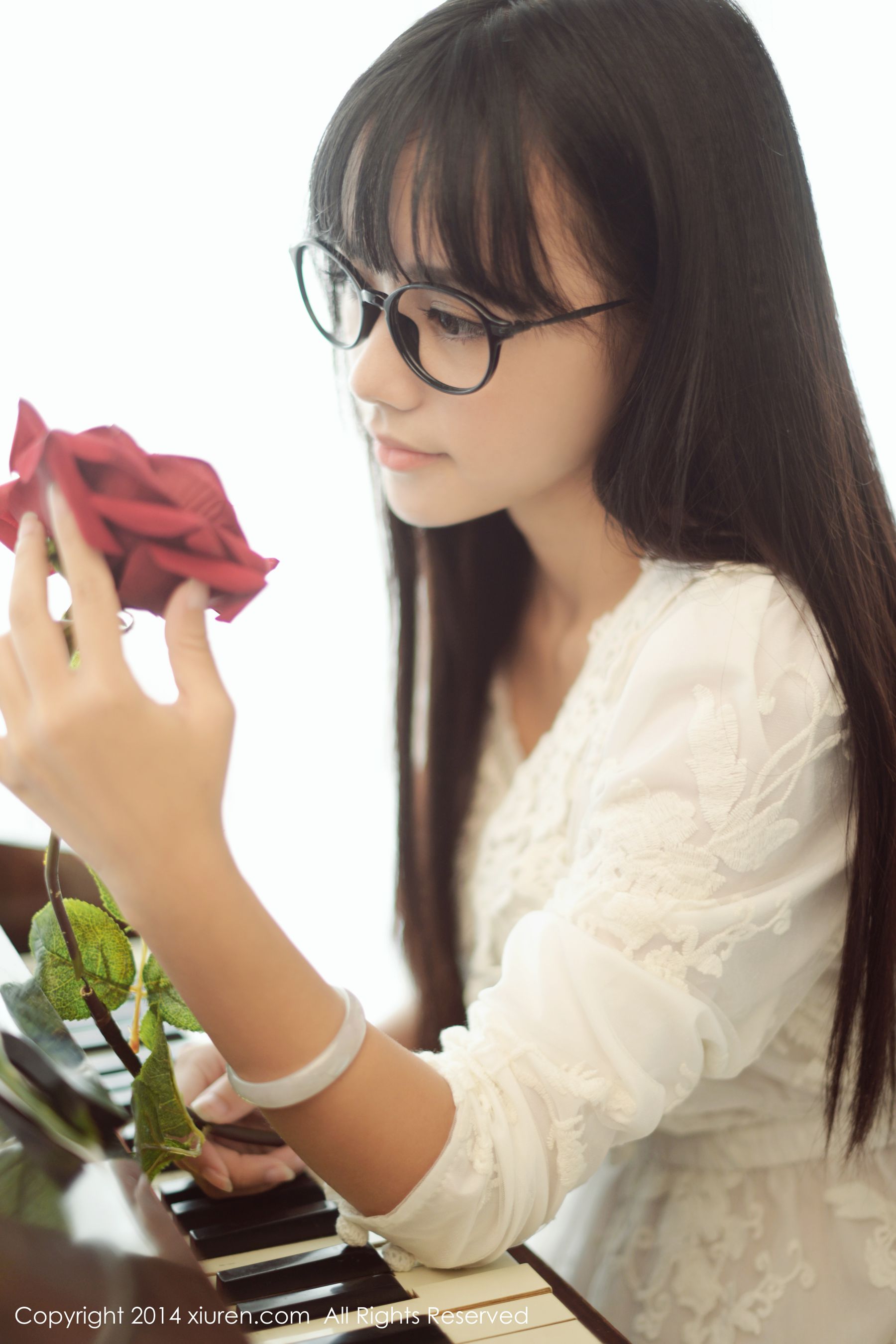 toro羽住《小清新系列》 [秀人网XiuRen] No.170（40P）