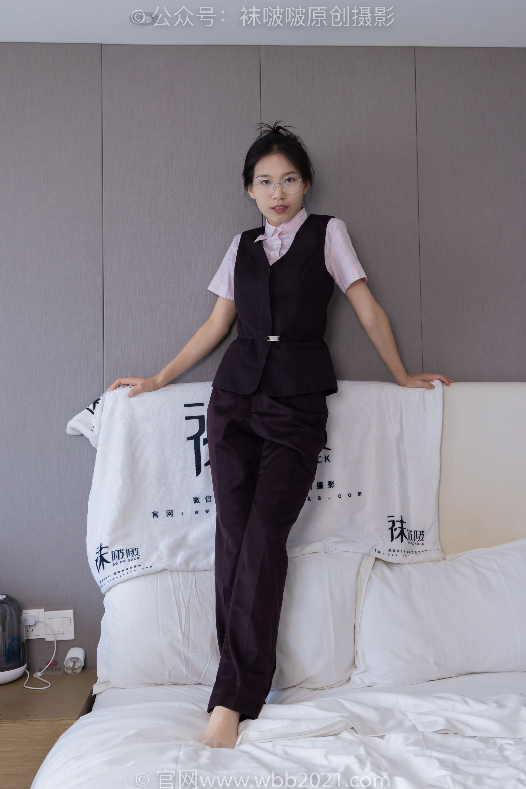 BoBoSocks袜啵啵 No.271 芝士 -平底鞋、短肉丝、银行制服（146P）