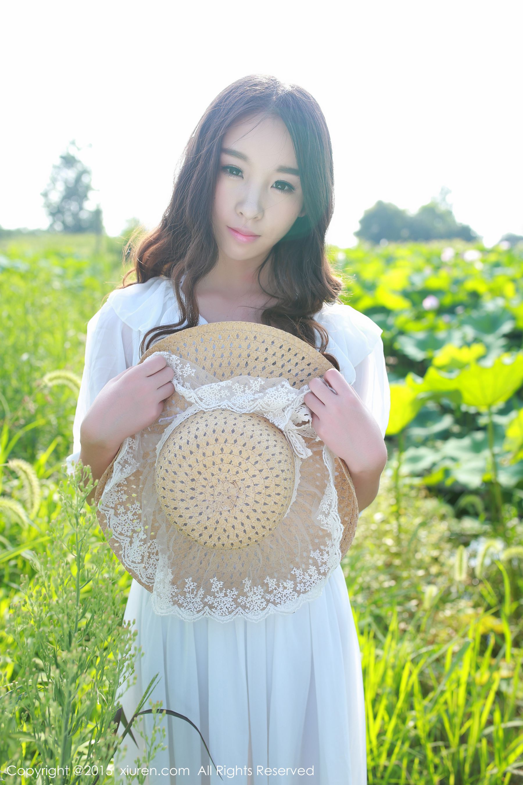 梓萱Crystal《小清新外拍~ 野外露出》 [秀人网XiuRen] No.371（44P）