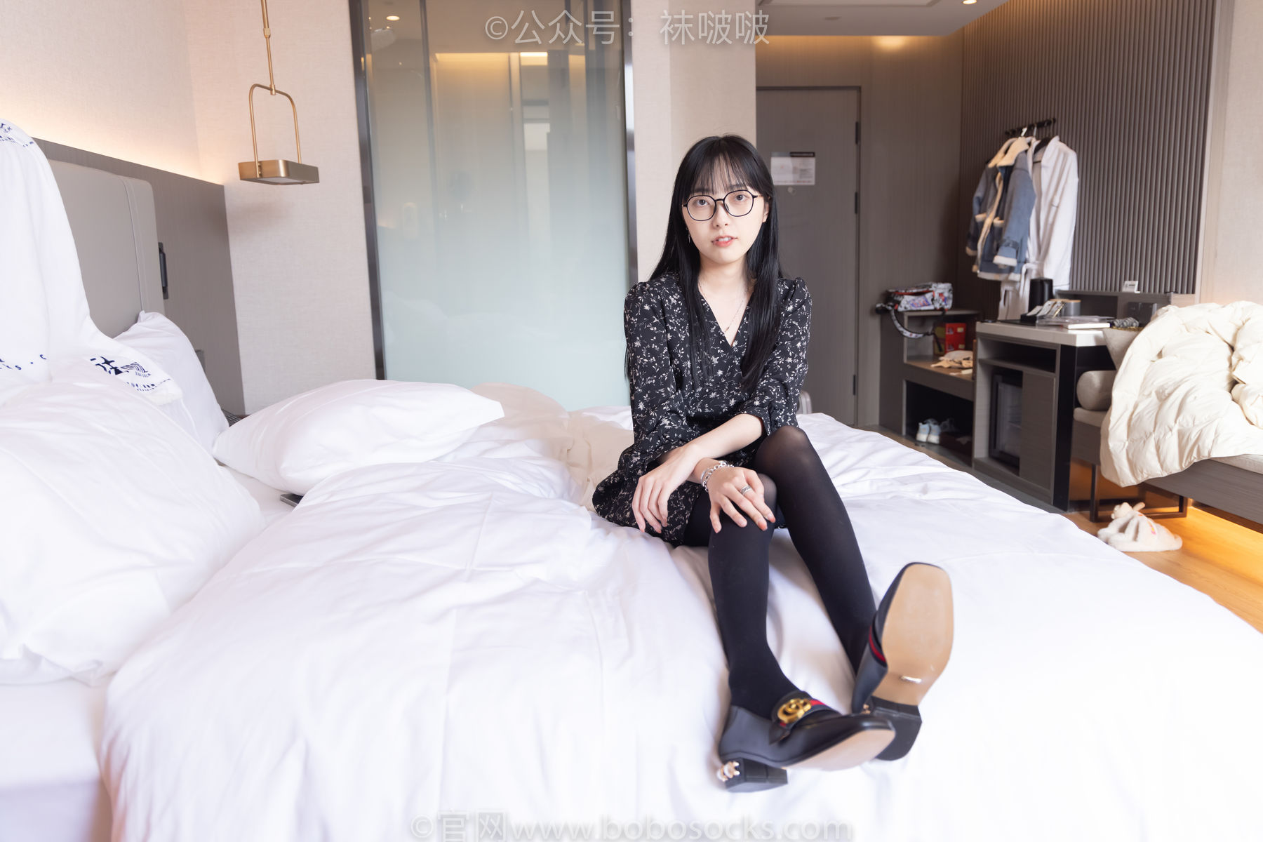 BoBoSocks袜啵啵 No.064 稚予-平底鞋、厚黑丝（137P）