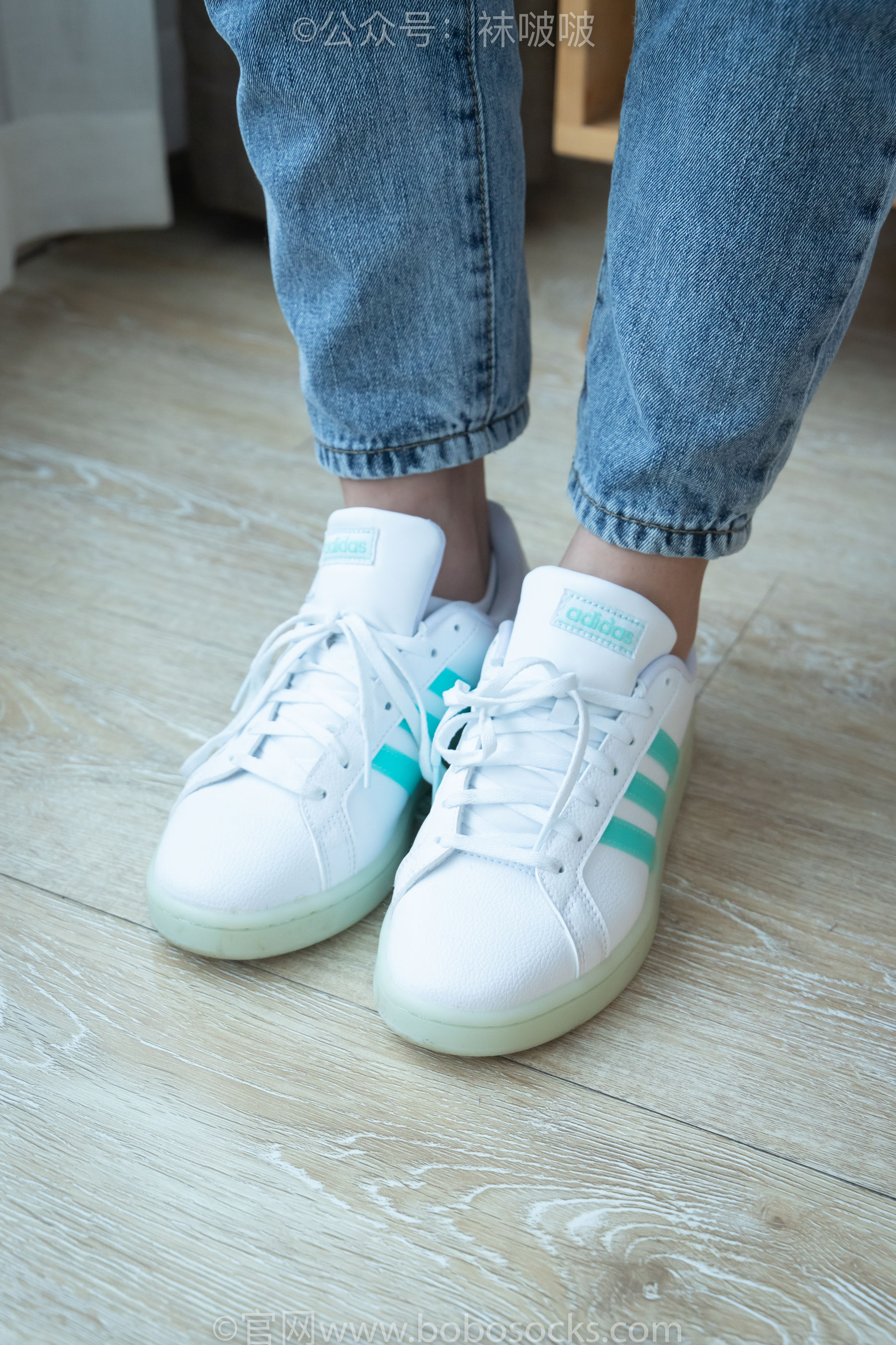 BoBoSocks袜啵啵 No.024 涵涵-板鞋、白棉袜、裸足（133P）