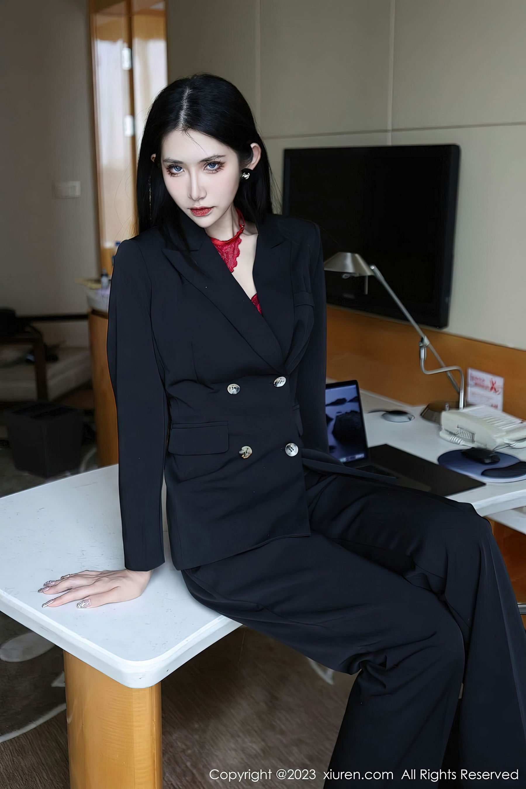 [秀人XiuRen] 2023.03.13 No.6402 依娜（111P）