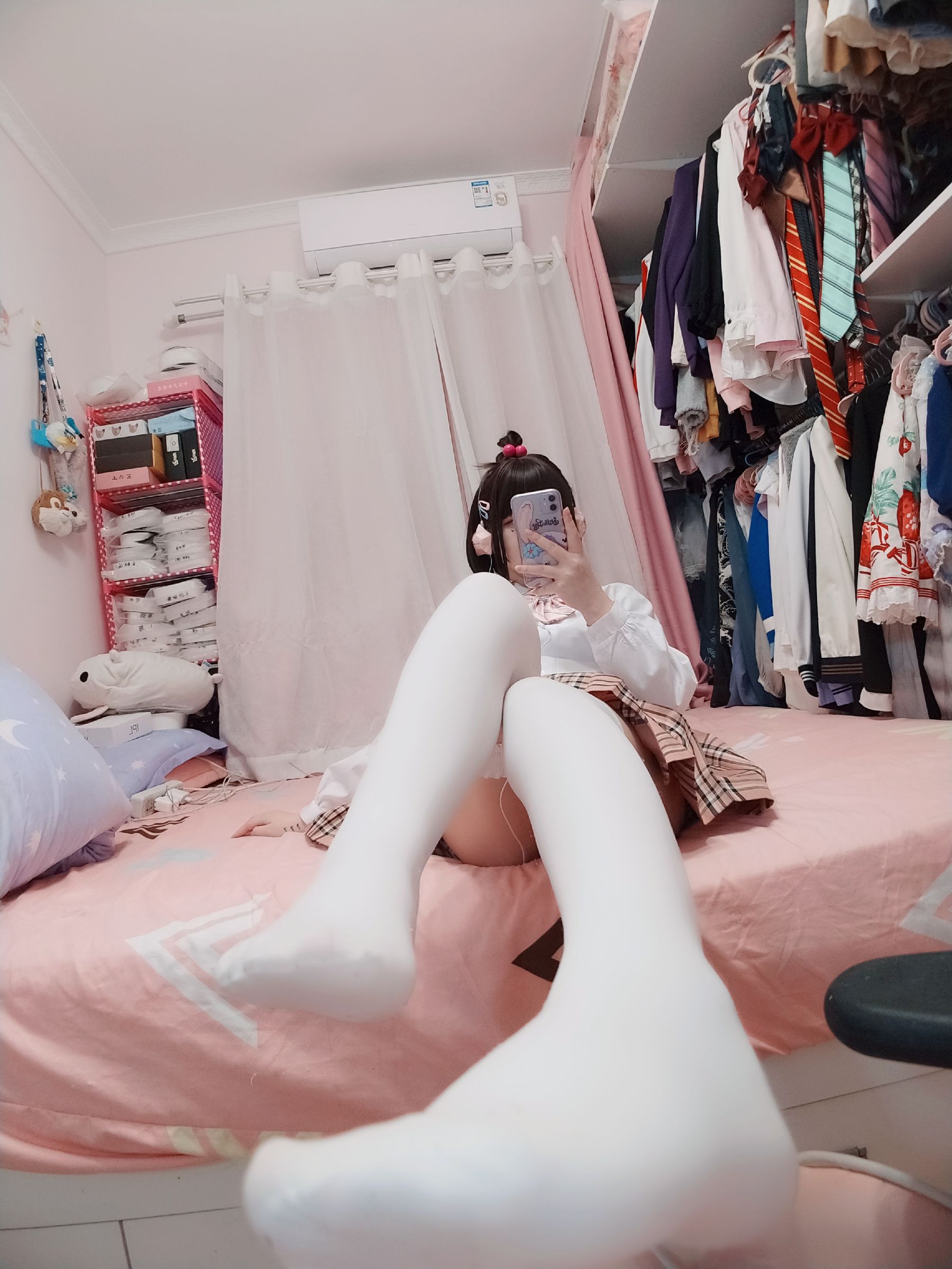 [COS福利] 二次元美女古川kagura - 白丝JK（41P）