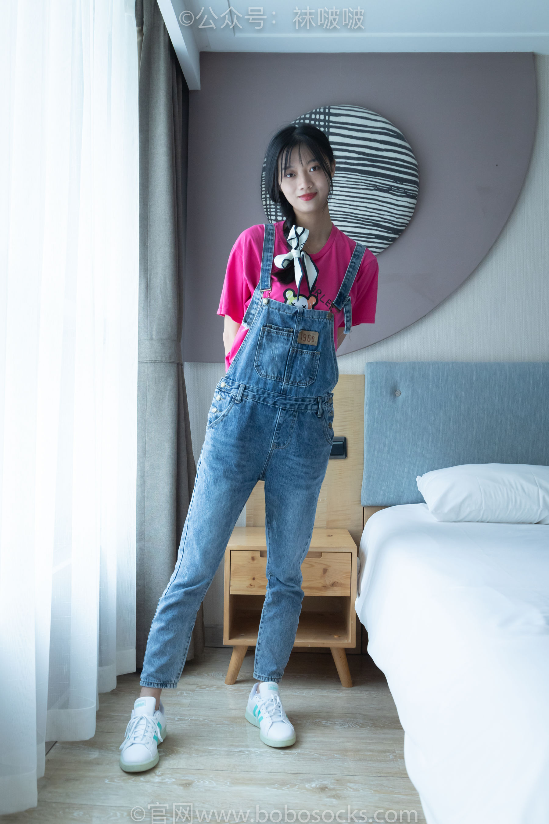 BoBoSocks袜啵啵 No.024 涵涵-板鞋、白棉袜、裸足（133P）-爱变色