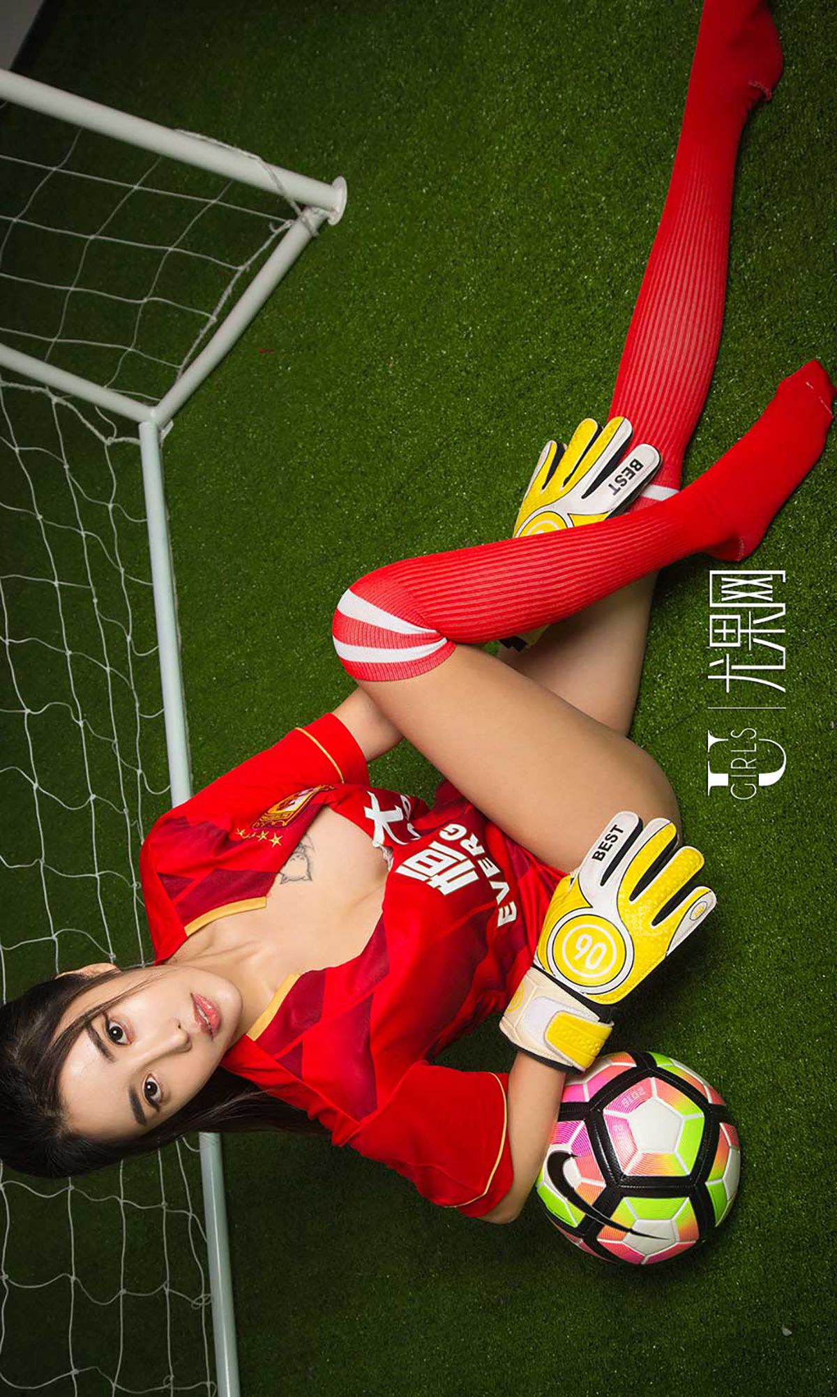 穆菲菲、Mikka、杨晨晨sugar、爱菲儿、张馥棋、何楚楚《中超七美下天山》 [尤果圈] No.743（40P）